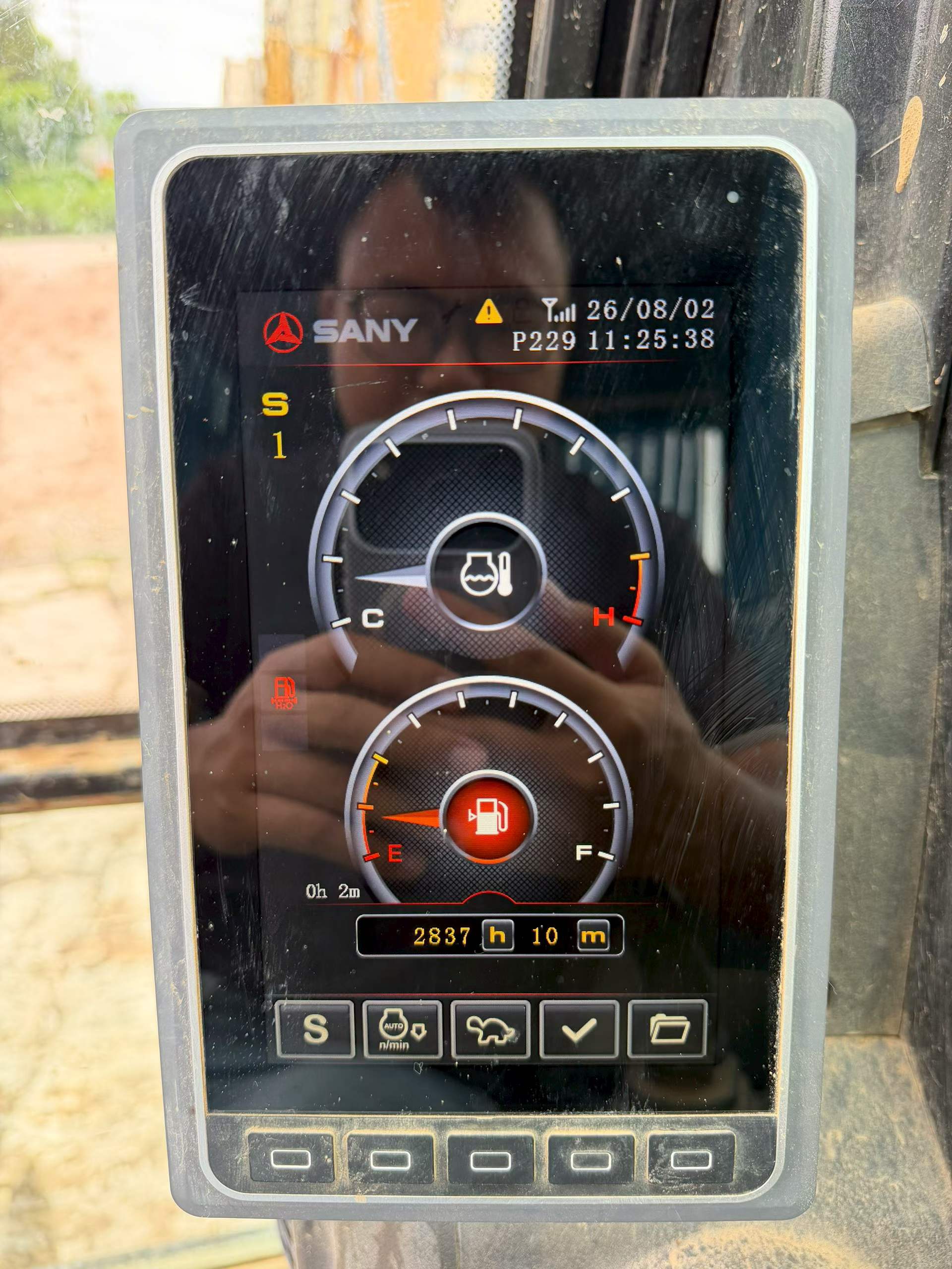 Compre Escavadeira Sany SY135C Usada / 8 Compre Escavadeira Sany SY135C Usada / 8
