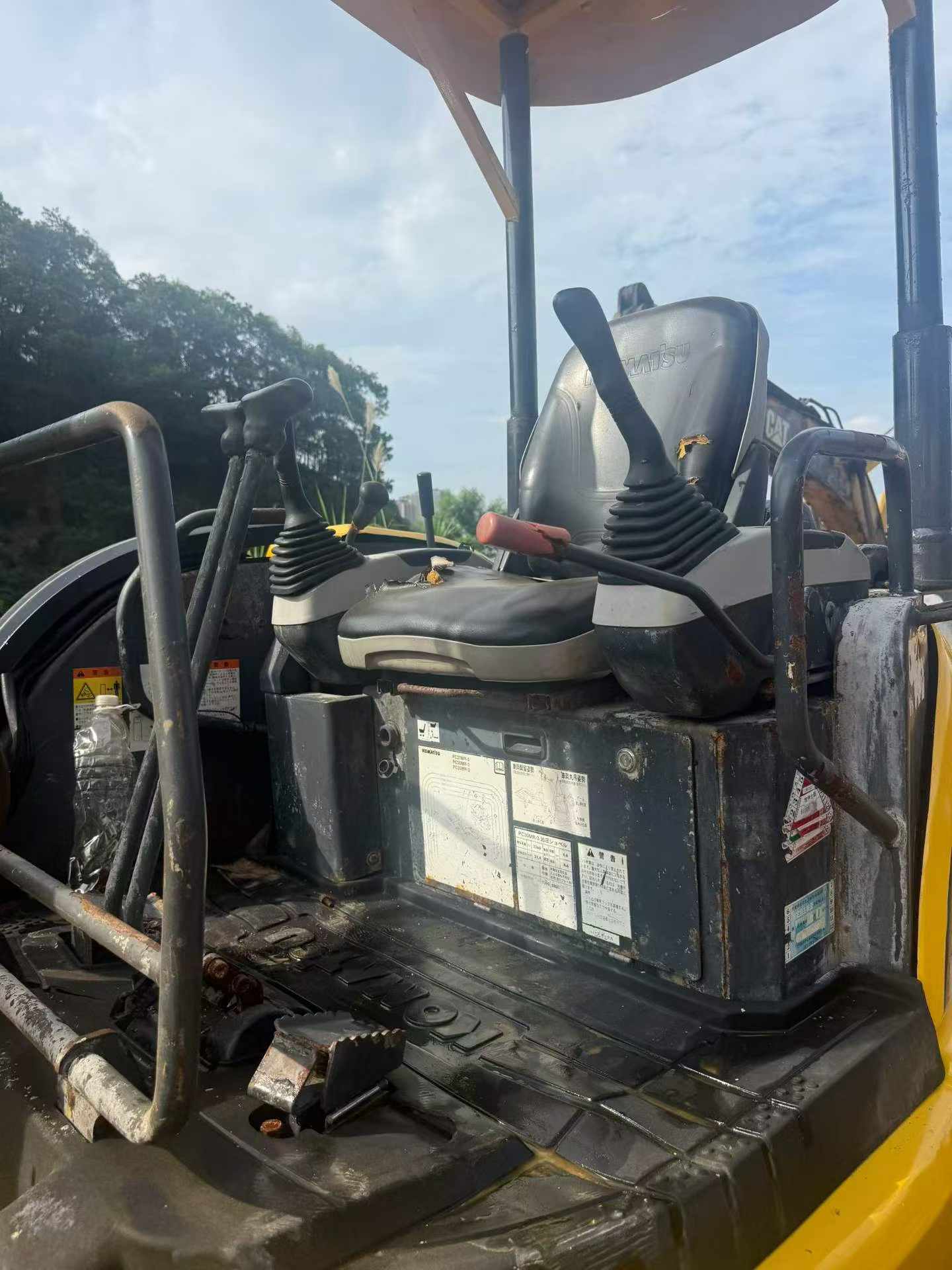 Compre Excavadora Komatsu PC30-3 Usada / 7 Compre Excavadora Komatsu PC30-3 Usada / 7