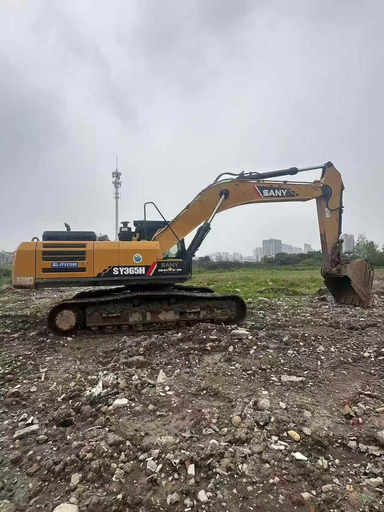 Buy Sany SY365C Used Excavator / 6 Buy Sany SY365C Used Excavator / 6