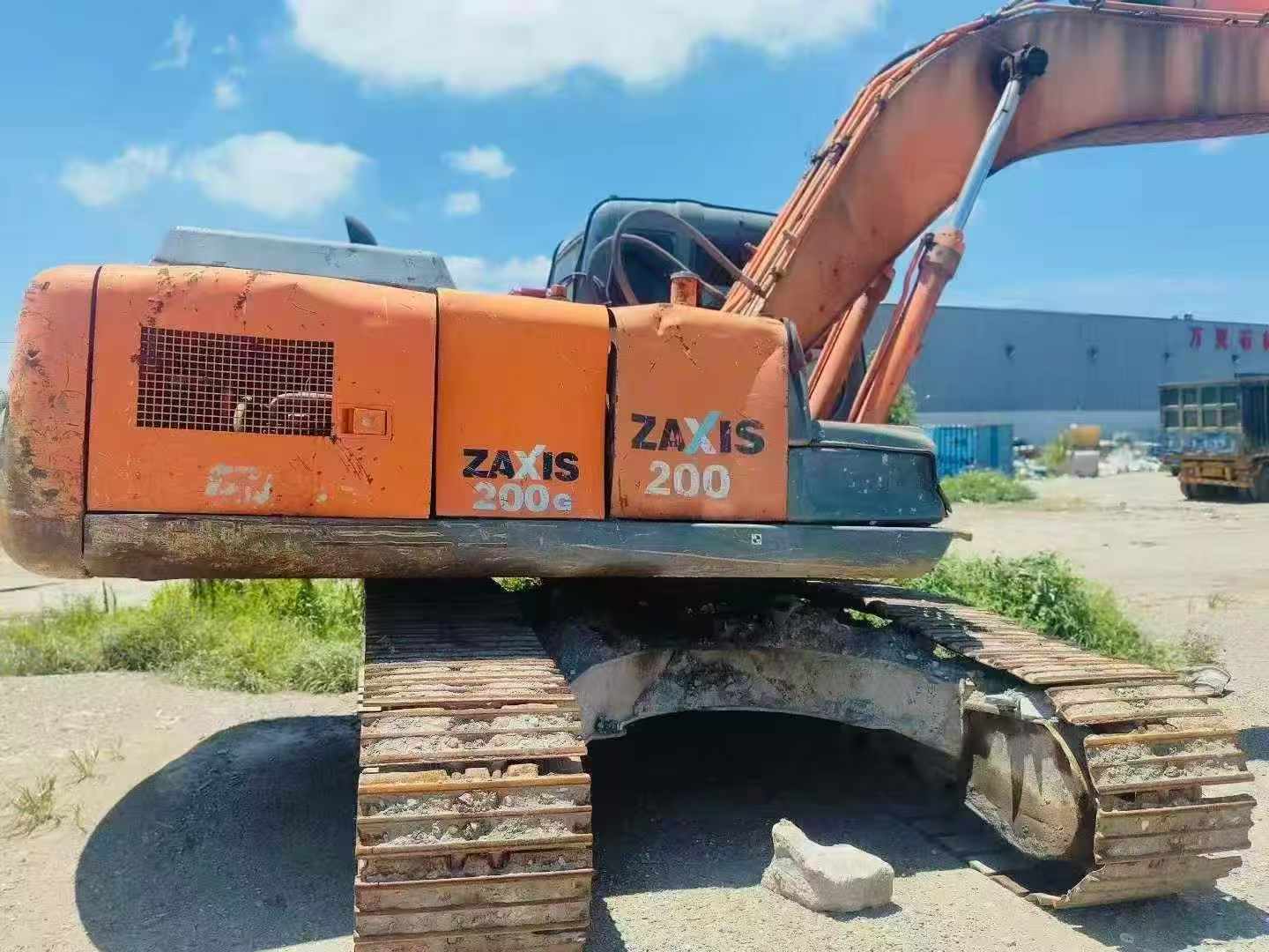 Buy Hitachi EX200 Used Excavator / 3 Buy Hitachi EX200 Used Excavator / 3