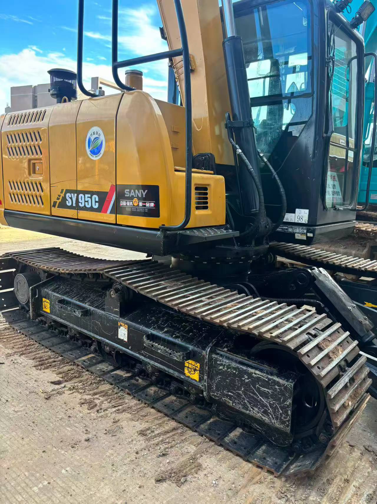 Buy Sany SY95C Used Excavator / 1