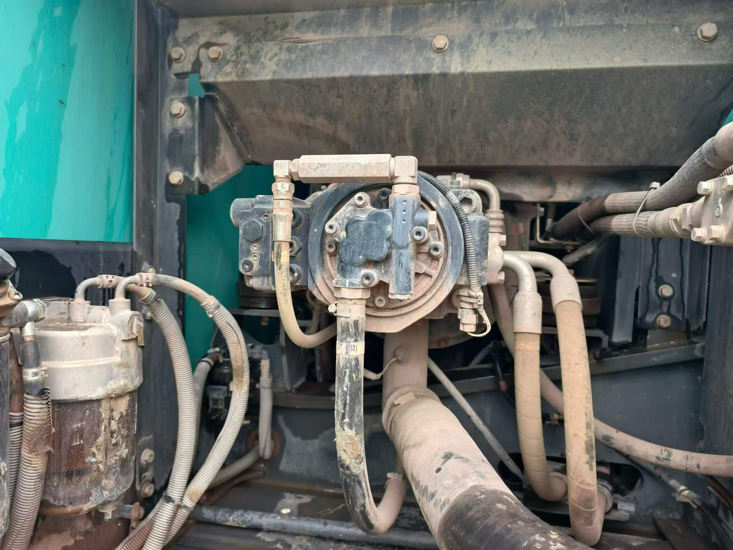 شراء حفارة Kobelco SK260 مستعملة / 5