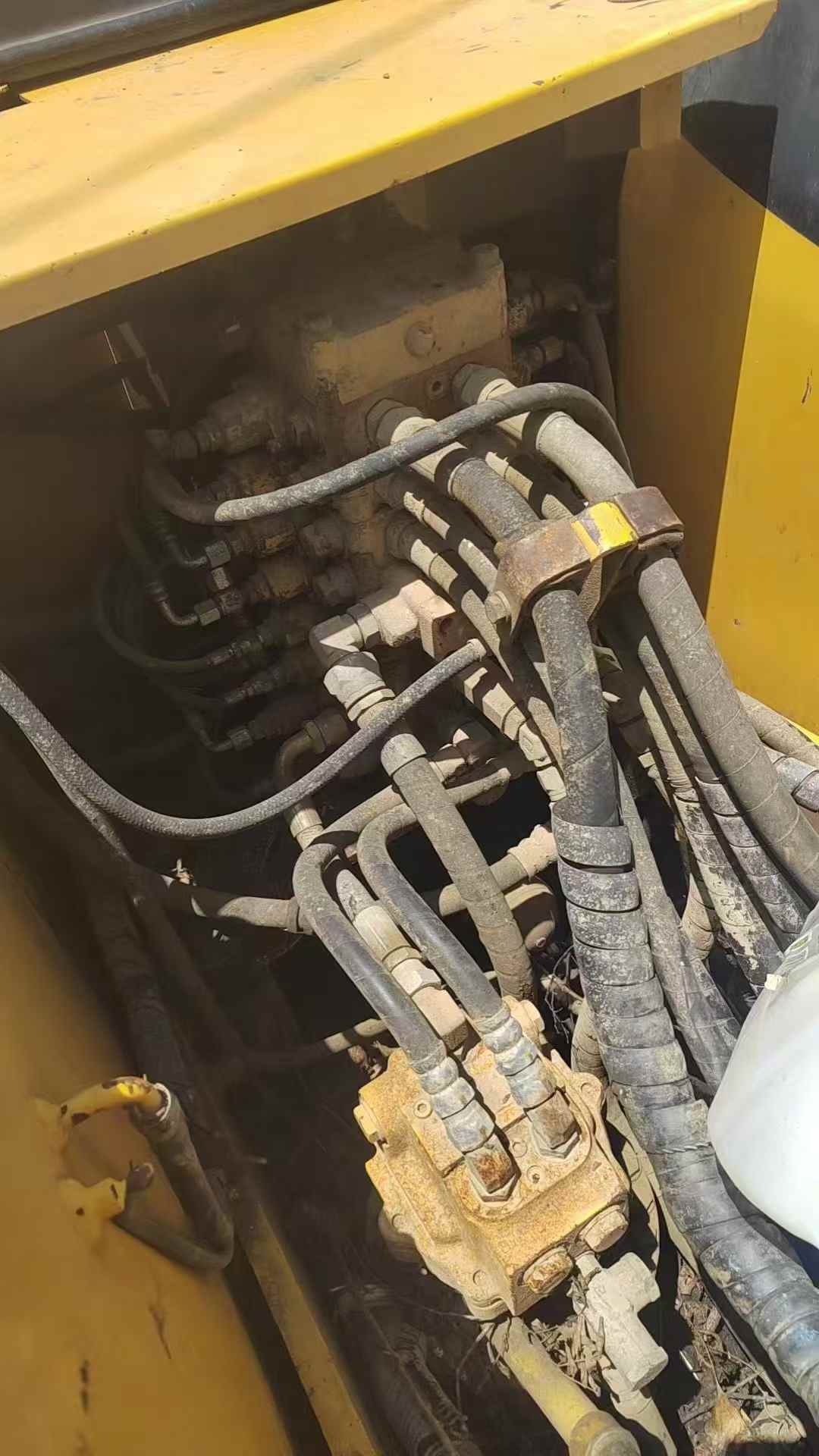 Buy Komatsu PC130-7 Used Excavator / 5 Buy Komatsu PC130-7 Used Excavator / 5