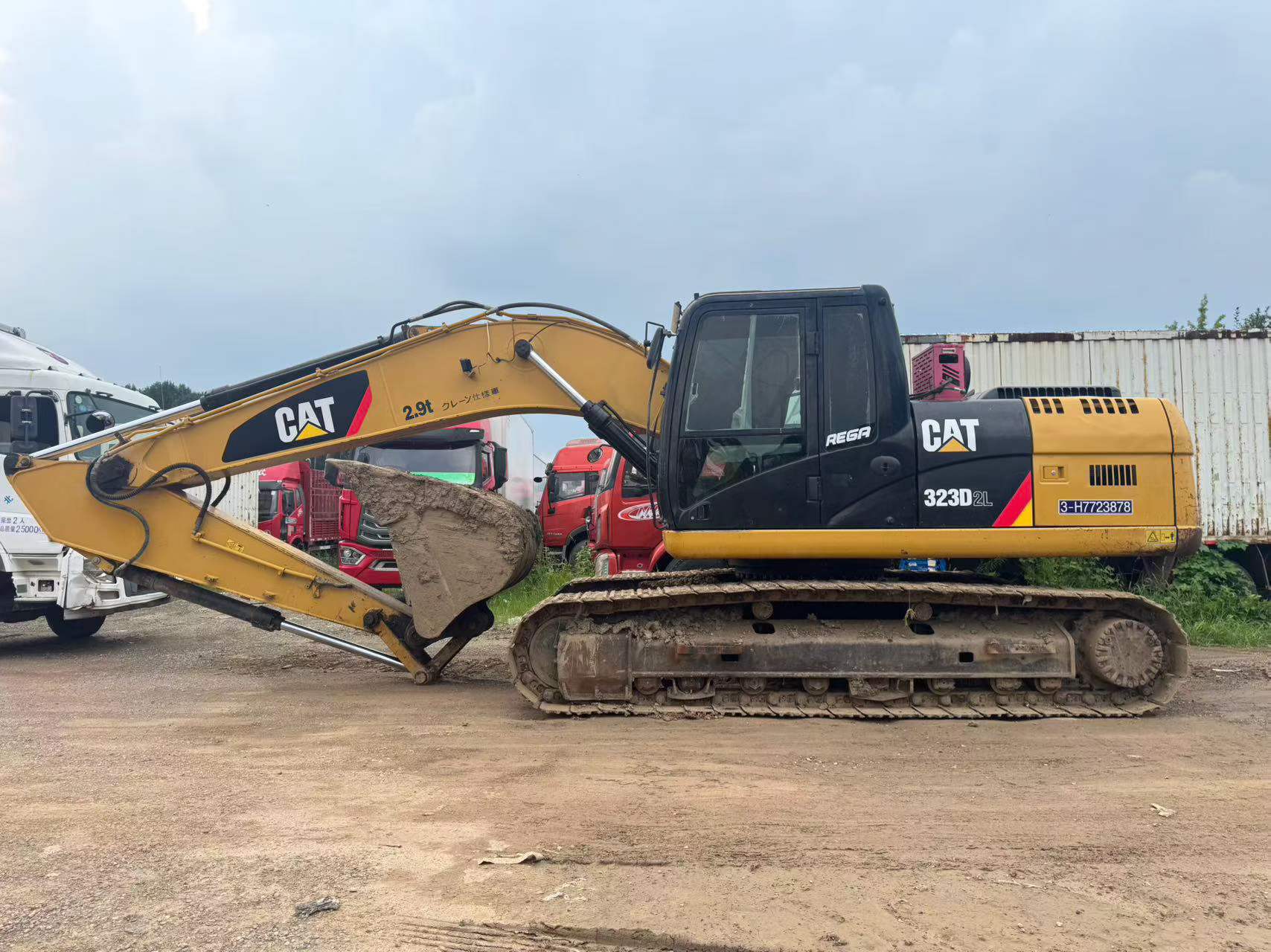 Buy Caterpillar 323 Used Excavator / 5 Buy Caterpillar 323 Used Excavator / 5