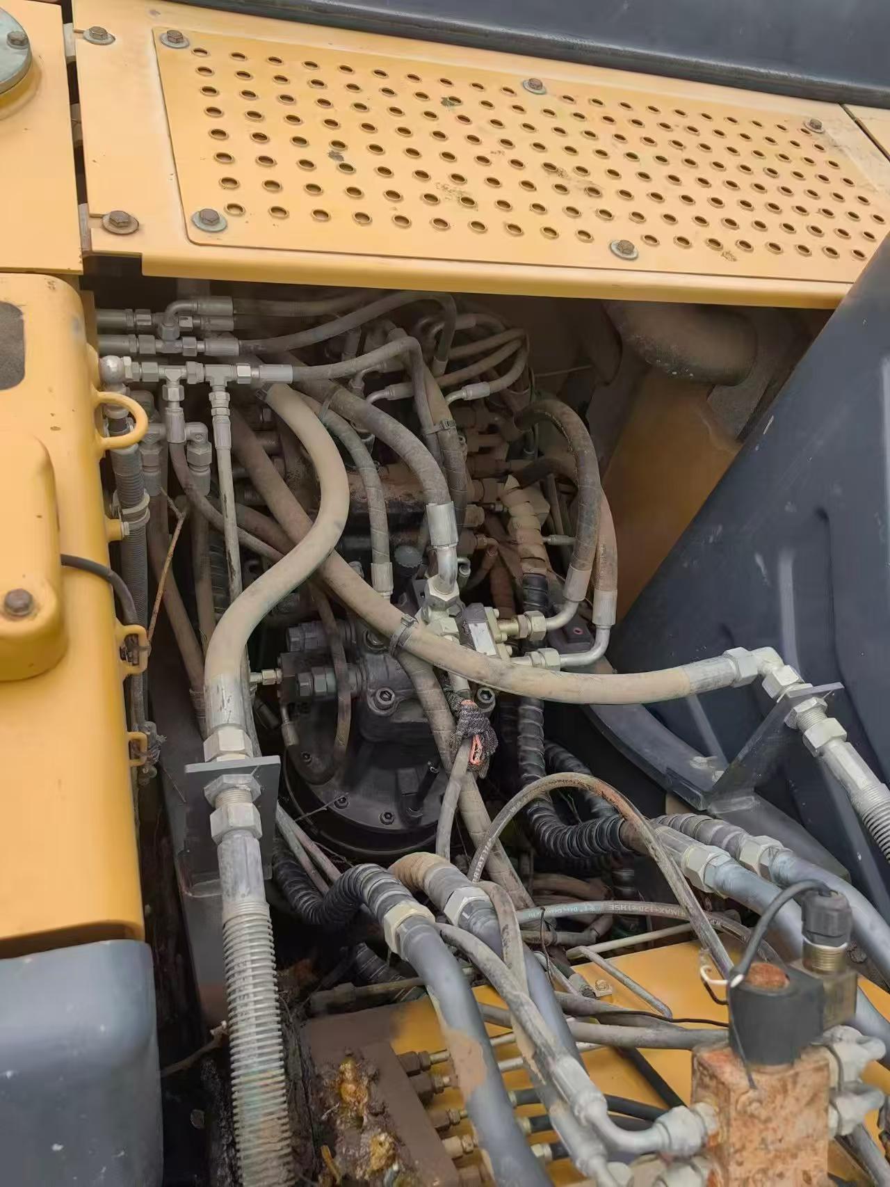 Buy XCMG XE150 Used Excavator / 3 Buy XCMG XE150 Used Excavator / 3