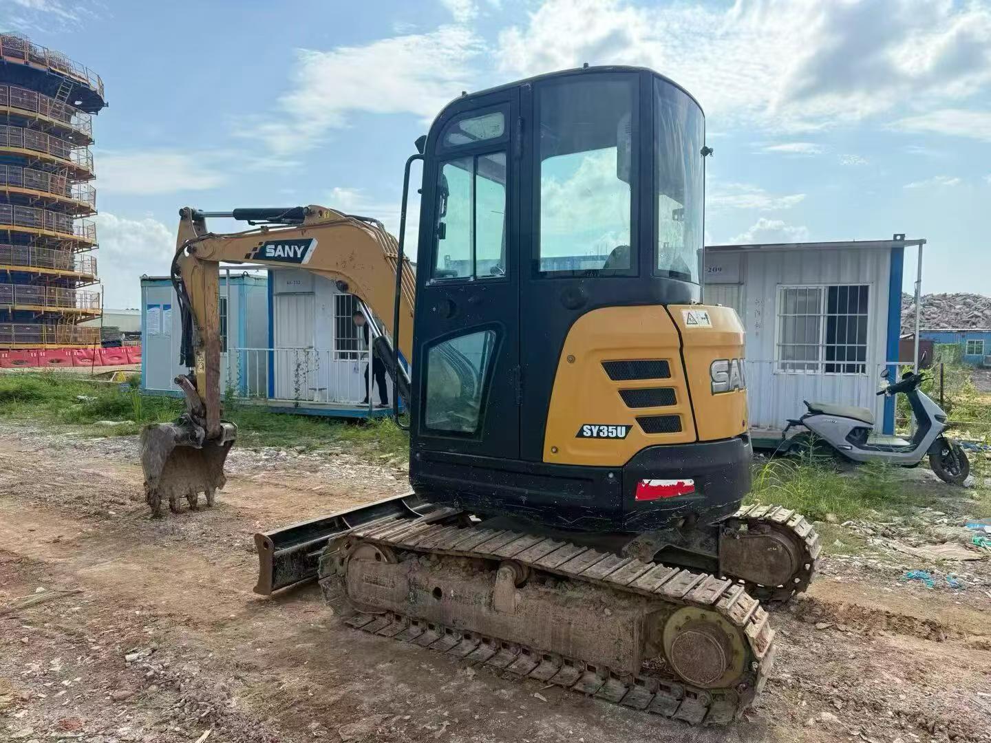 Buy Sany SY35C Used Excavator / 1