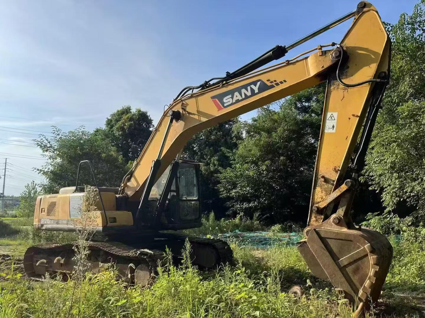 Buy Sany SY215C-8 Used Excavator / 2 Buy Sany SY215C-8 Used Excavator / 2