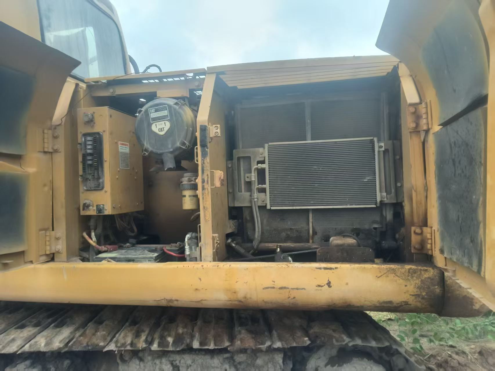 Buy Caterpillar 320C Used Excavator / 8 Buy Caterpillar 320C Used Excavator / 8