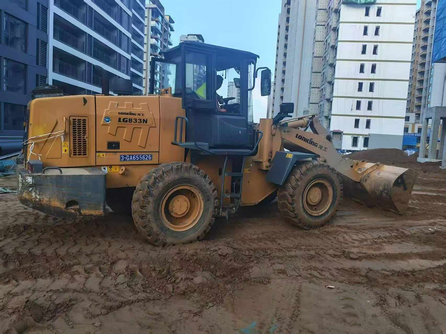 Buy Lonking LG833 Used Loader / 3 Buy Lonking LG833 Used Loader / 3