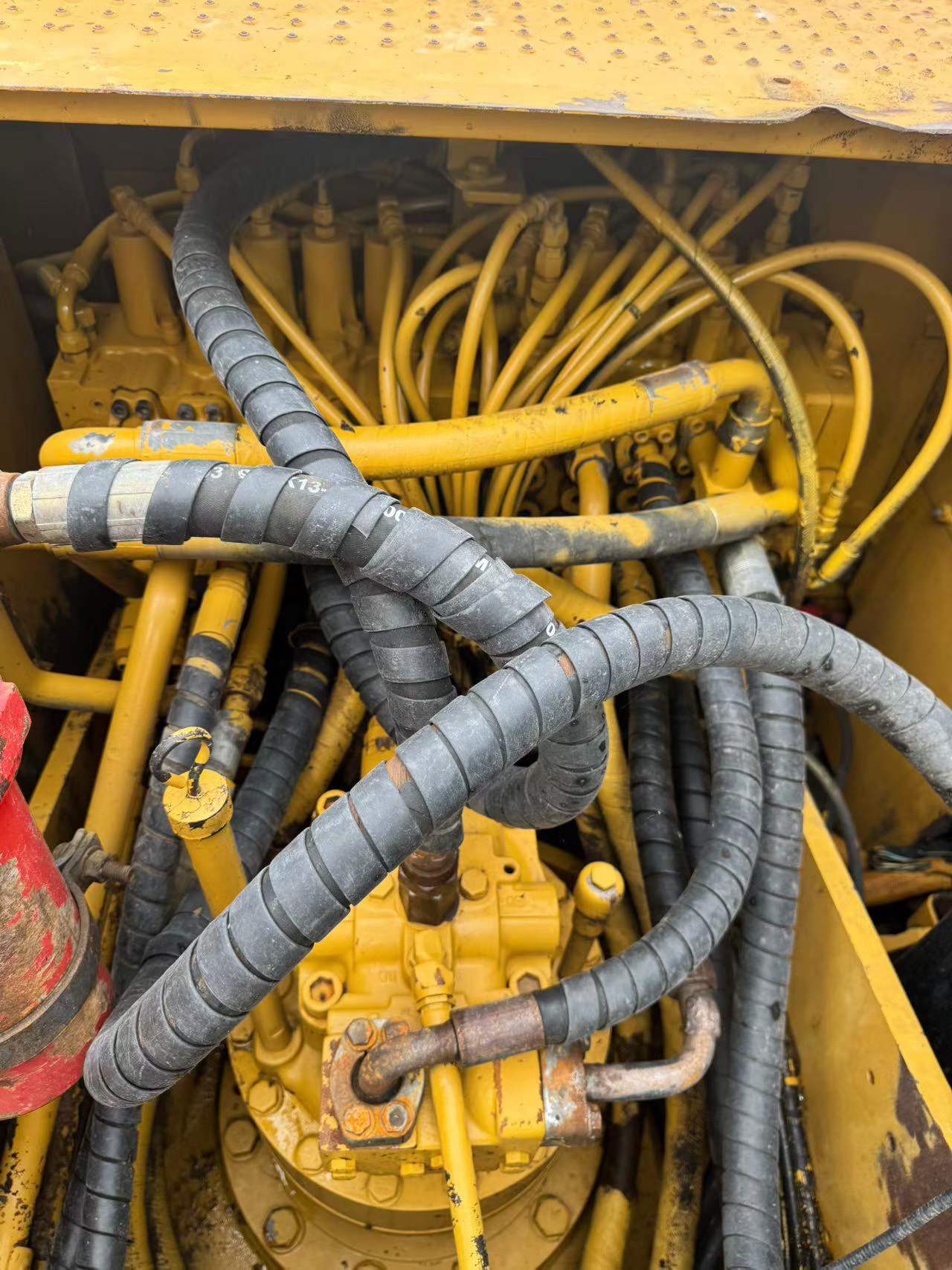 Buy Caterpillar 323 Used Excavator / 4 Buy Caterpillar 323 Used Excavator / 4