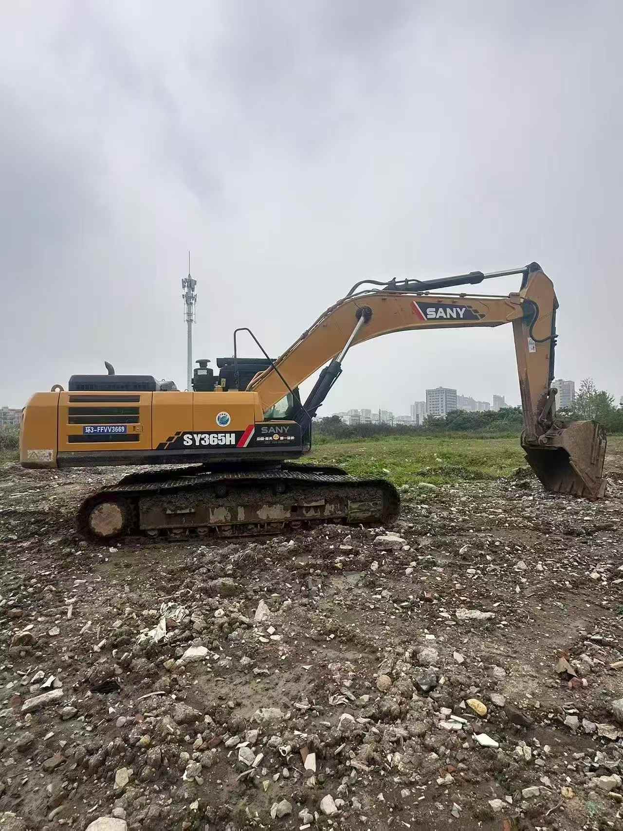 Buy Sany SY365C Used Excavator / 6 Buy Sany SY365C Used Excavator / 6
