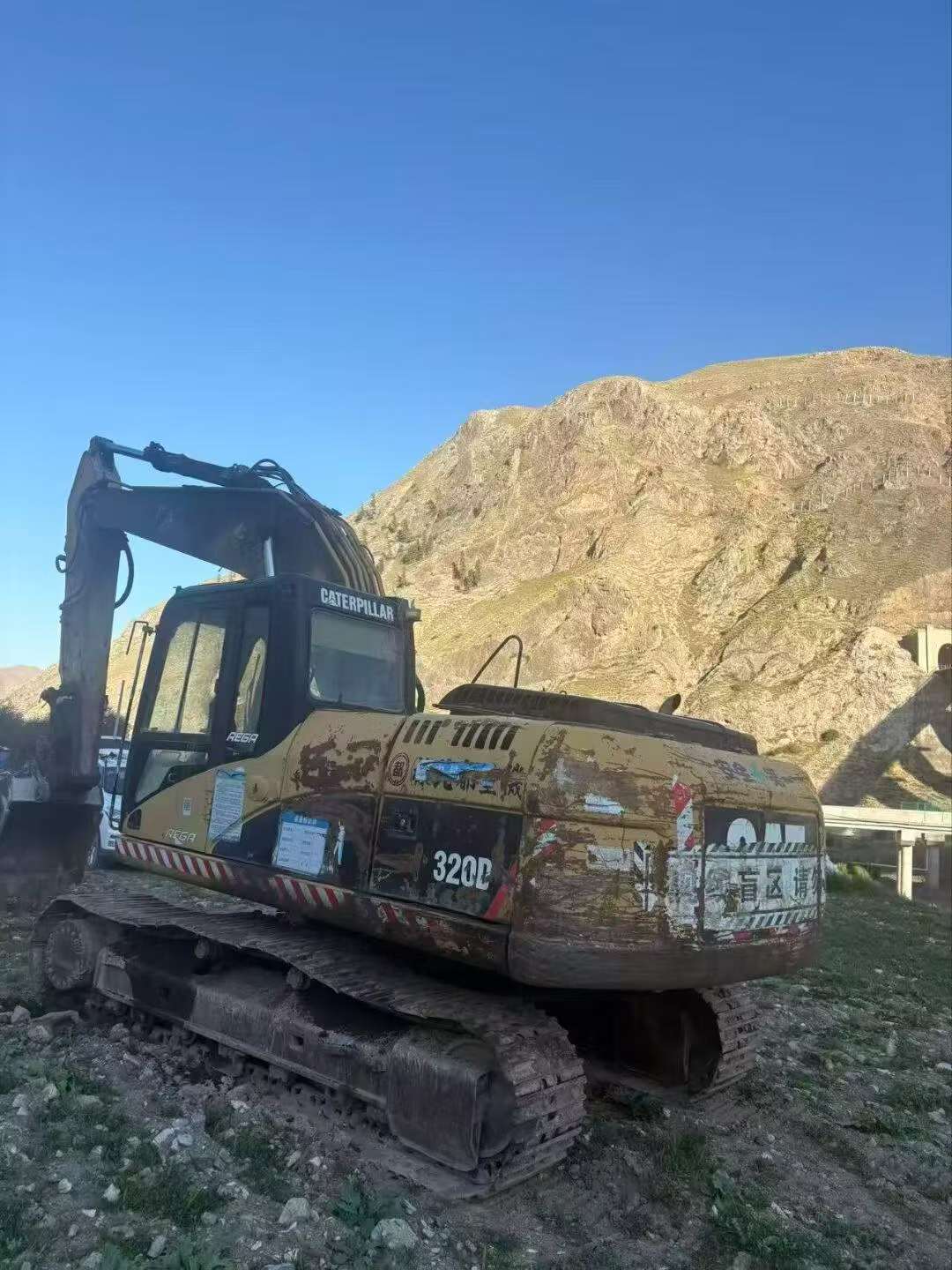 Buy Caterpillar 320A Used Excavator / 4 Buy Caterpillar 320A Used Excavator / 4