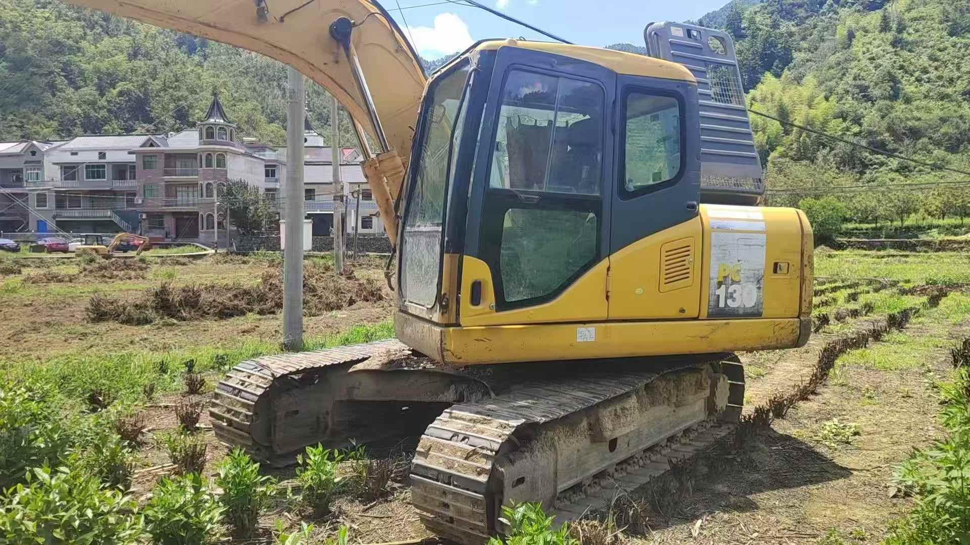 Buy Komatsu PC130-7 Used Excavator / 2 Buy Komatsu PC130-7 Used Excavator / 2