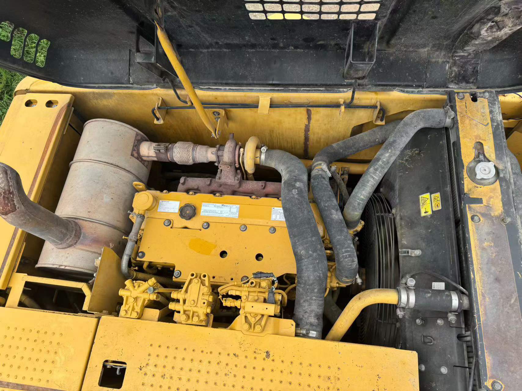 Buy Caterpillar 323 Used Excavator / 3 Buy Caterpillar 323 Used Excavator / 3