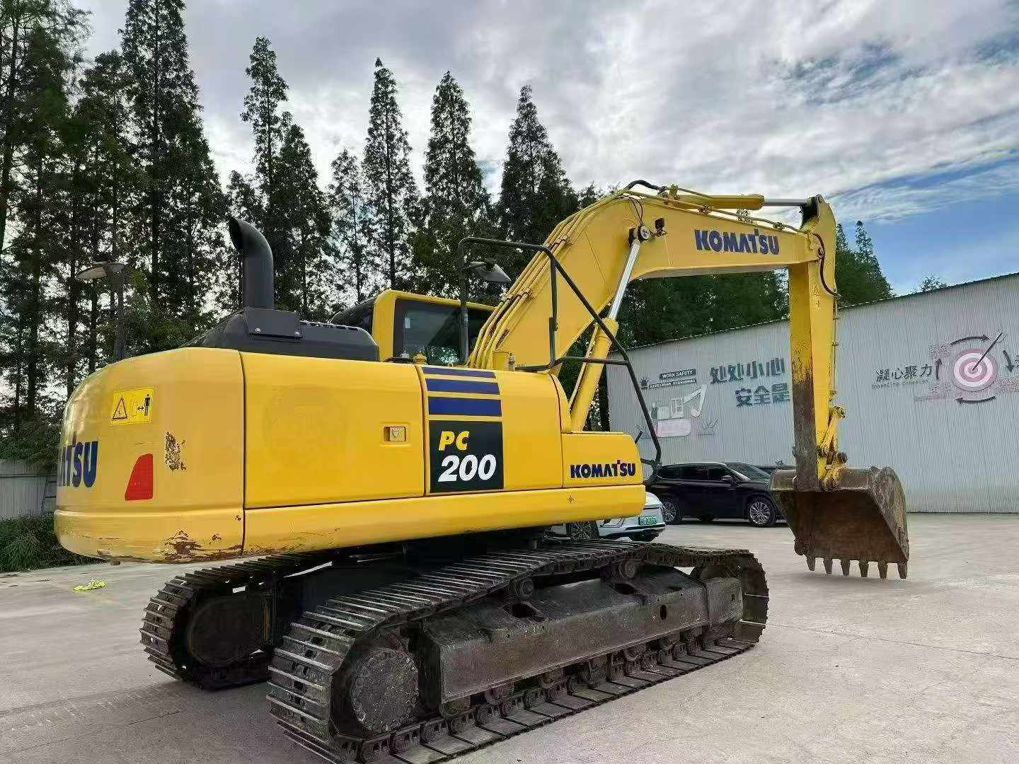 Compre Excavadora Komatsu PC200-10 Usada / 4
