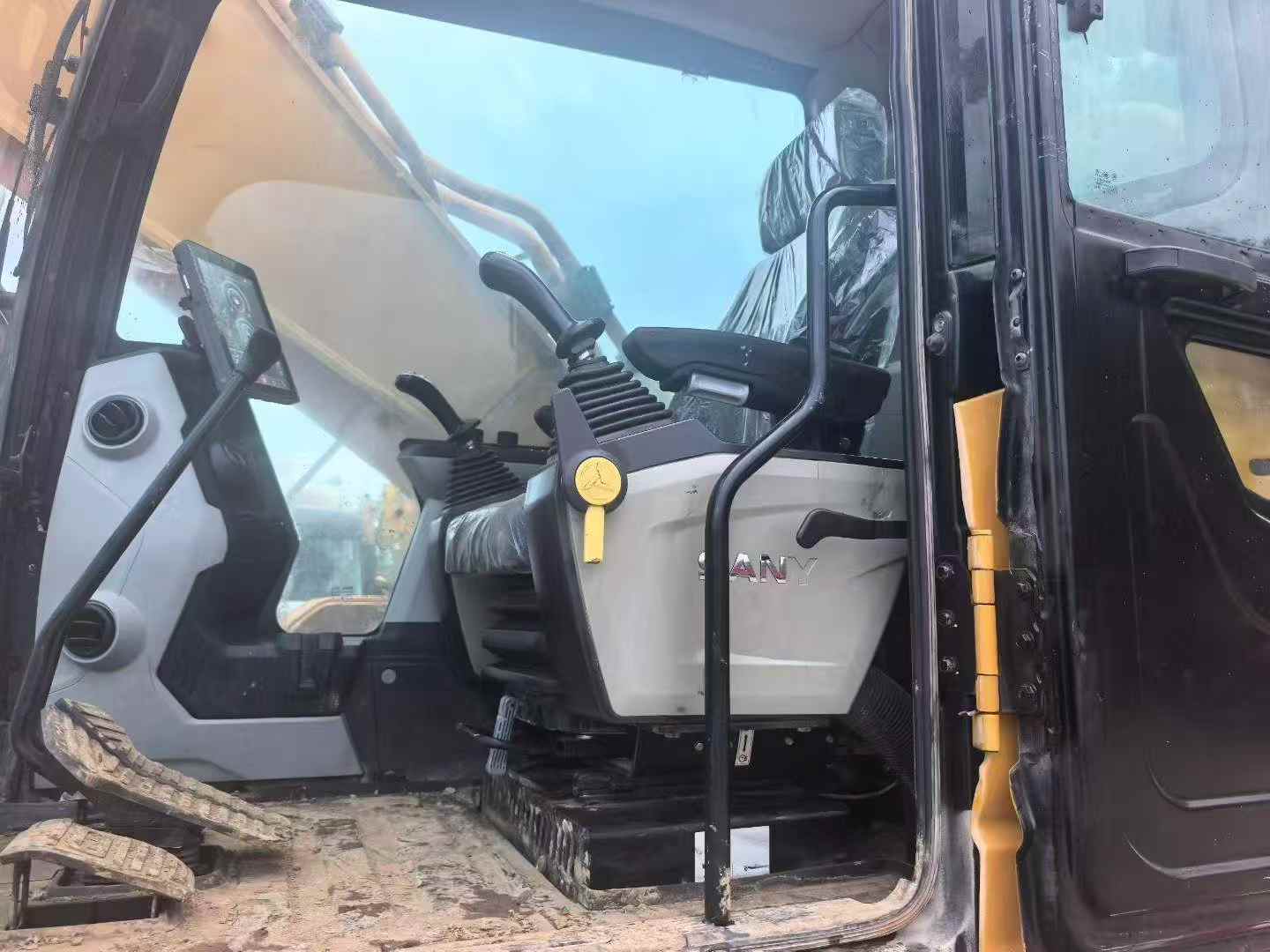 Buy Sany SY375H Used Excavator / 3 Buy Sany SY375H Used Excavator / 3