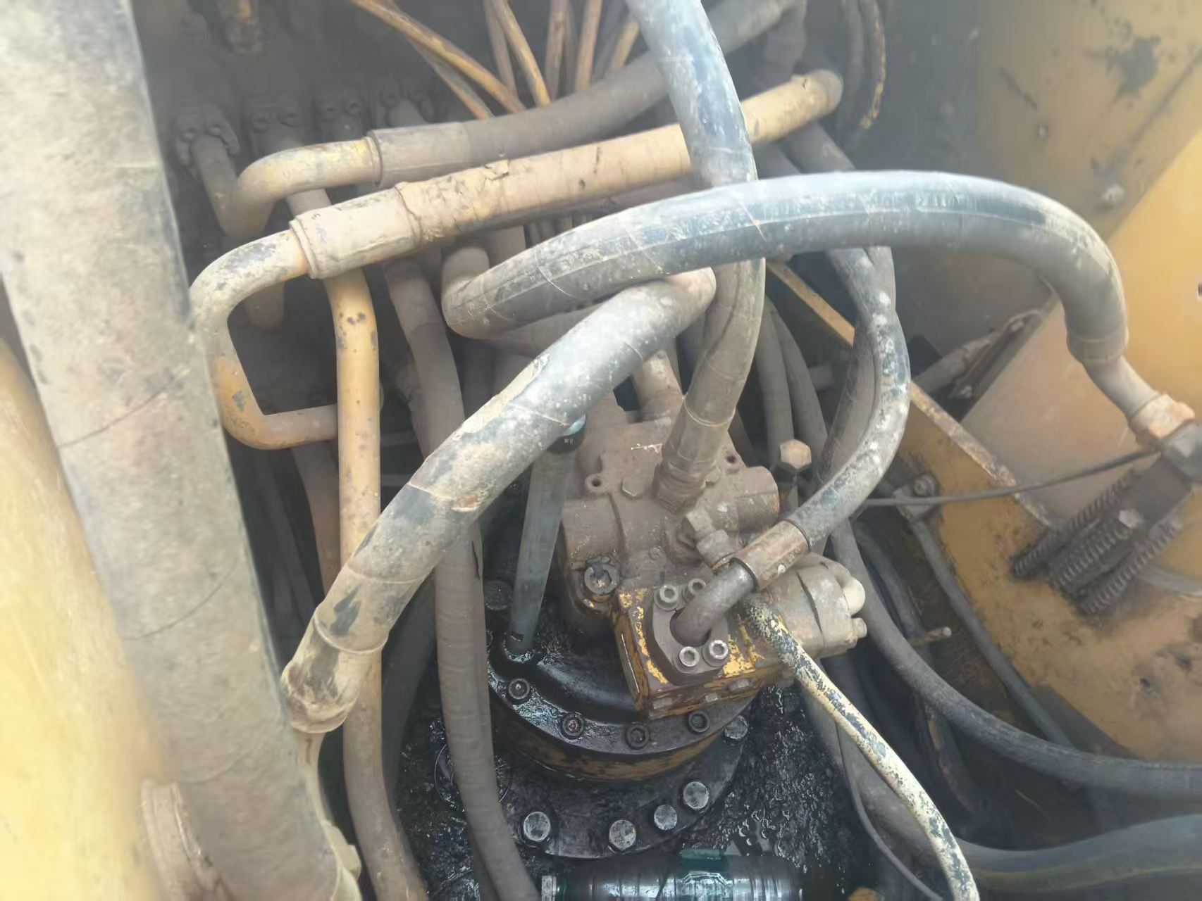 Buy Caterpillar 320C Used Excavator / 5 Buy Caterpillar 320C Used Excavator / 5