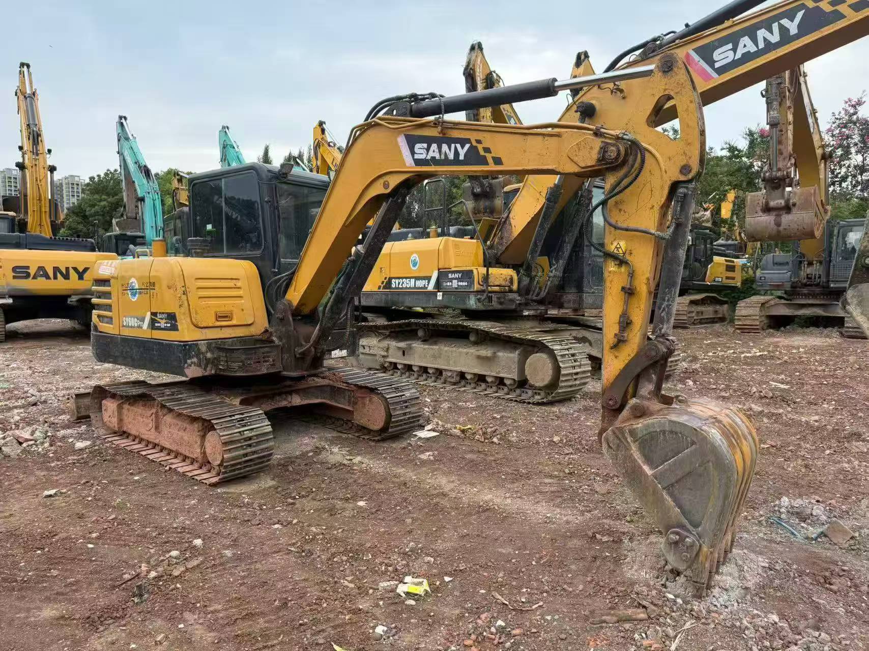 Buy Sany Used Excavator / 3 Buy Sany Used Excavator / 3