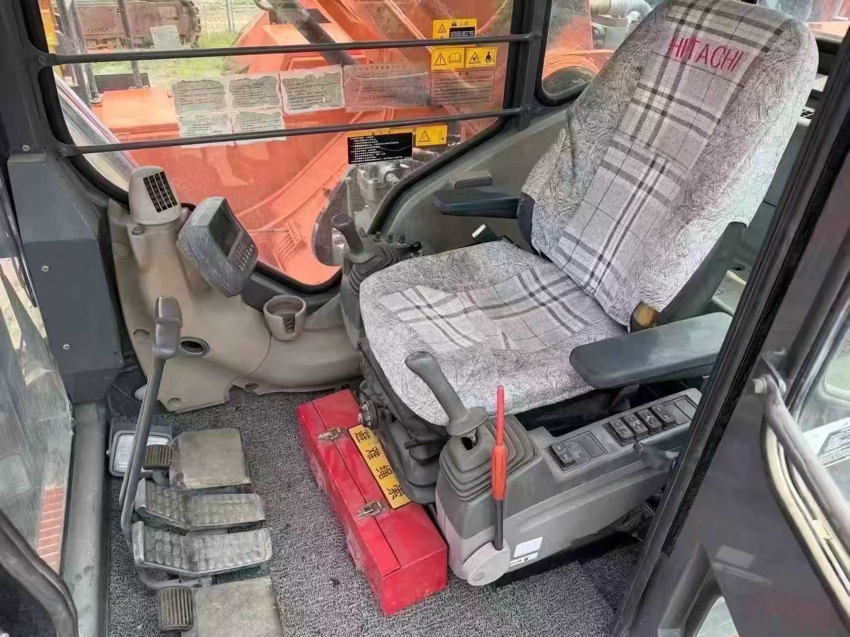 Buy Hitachi EX1200-6 Used Excavator / 9