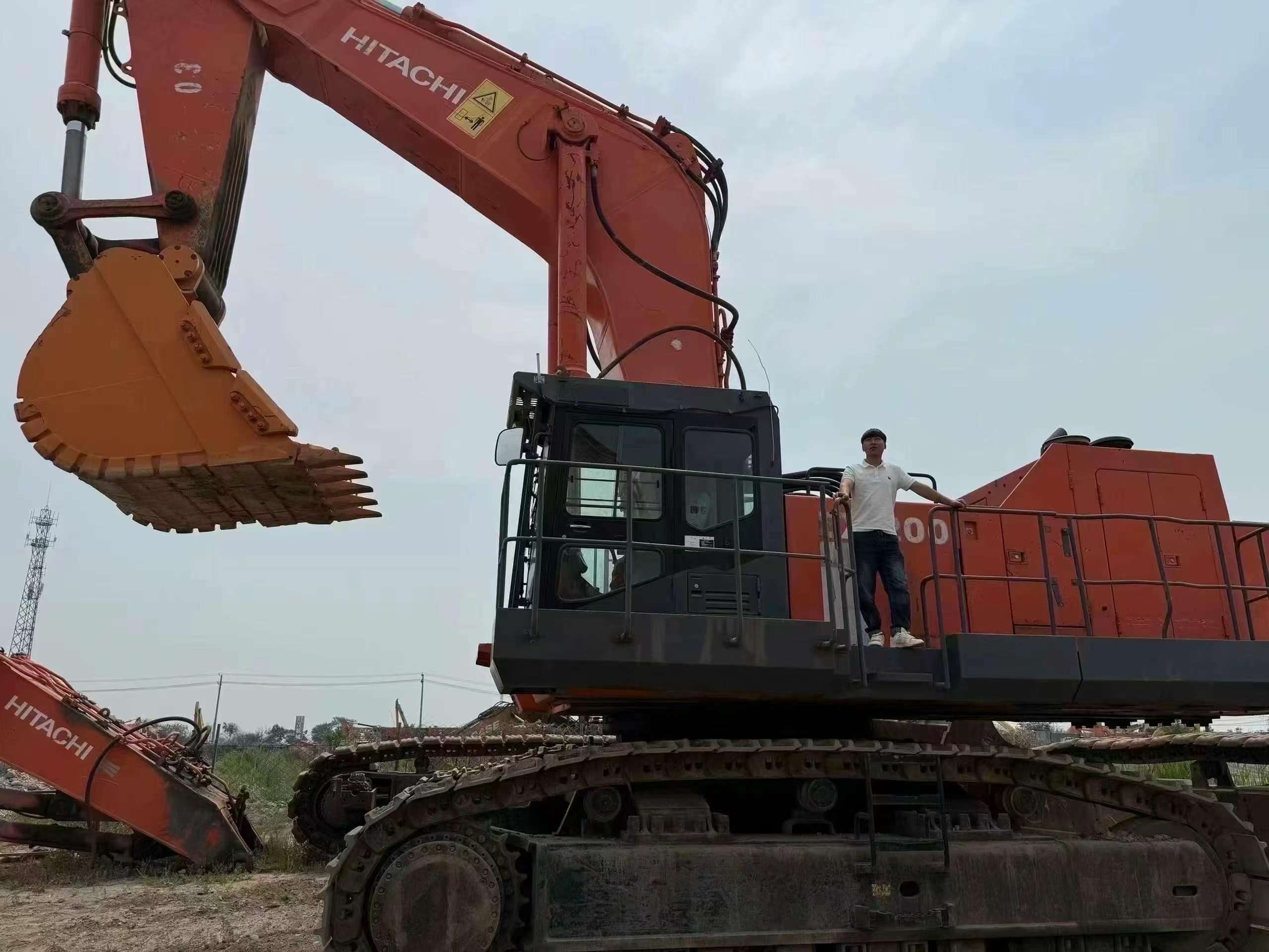 Buy Hitachi EX1200-6 Used Excavator