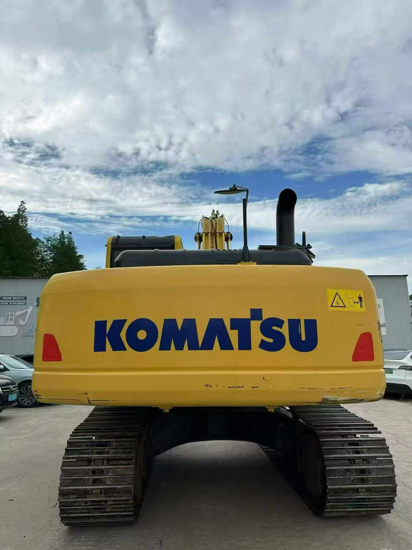 Compre Excavadora Komatsu PC200-10 Usada / 3