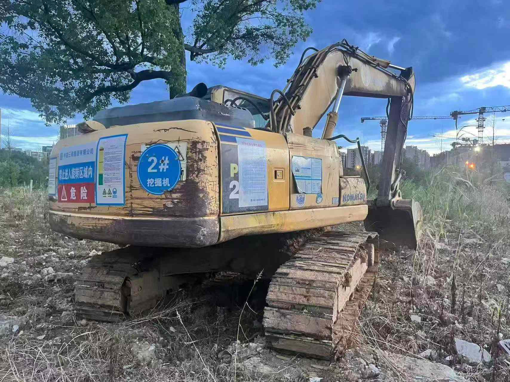 Buy Komatsu PC200-8 Used Excavator / 2 Buy Komatsu PC200-8 Used Excavator / 2