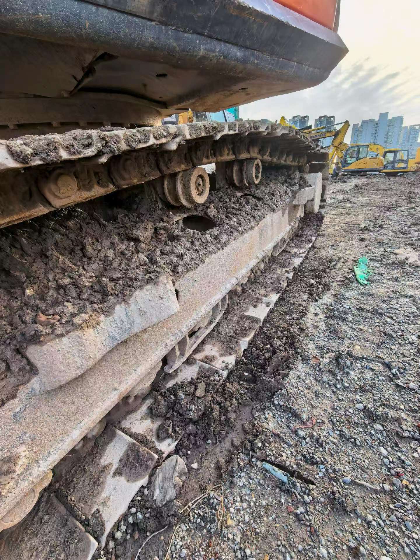 Buy Doosan DH215-7 Used Excavator / 5 Buy Doosan DH215-7 Used Excavator / 5