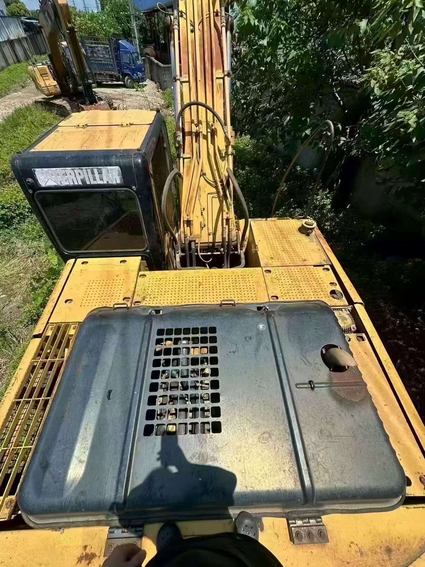 Buy Caterpillar 320D Used Excavator / 4 Buy Caterpillar 320D Used Excavator / 4