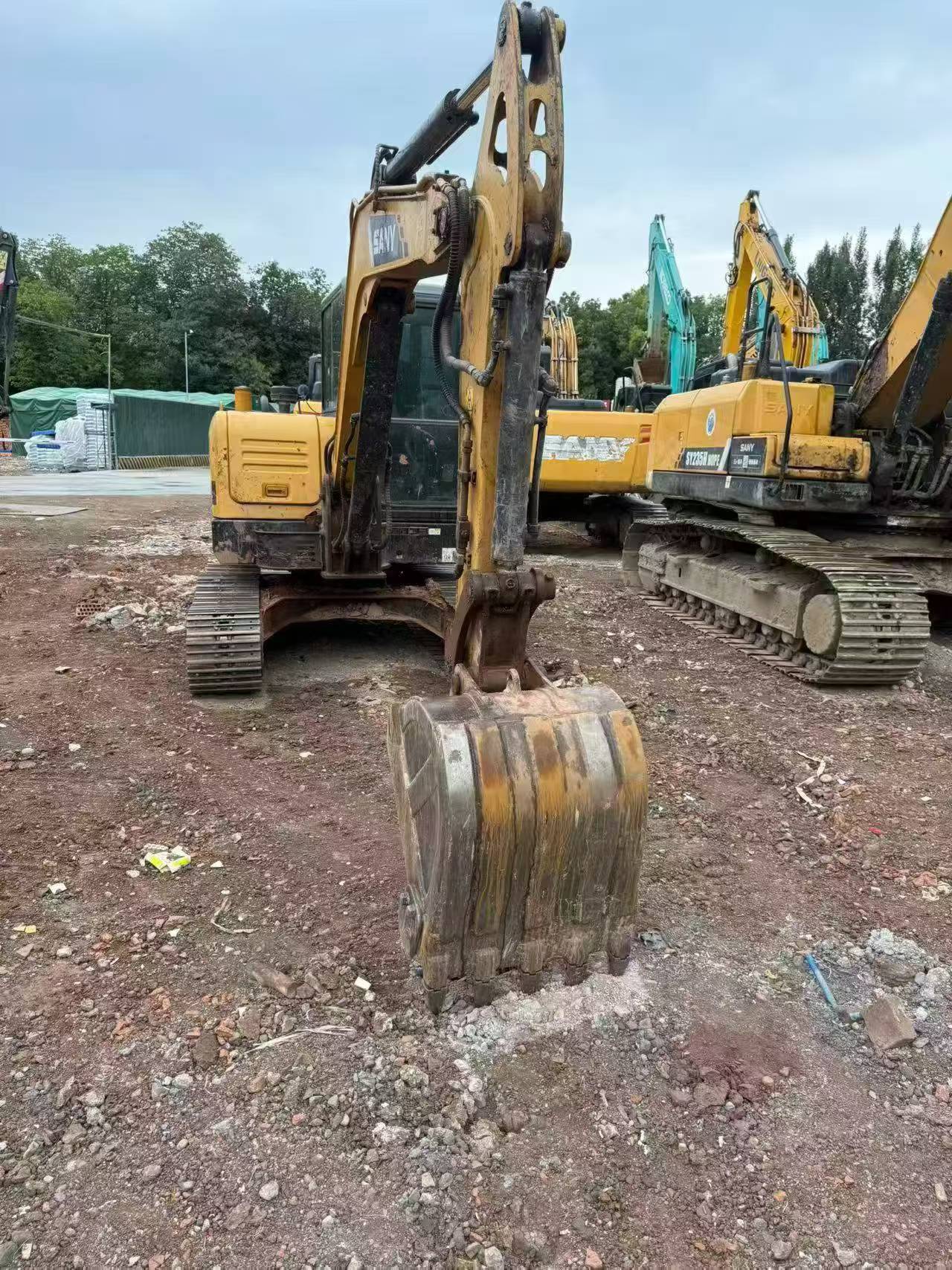 Buy Sany Used Excavator / 4 Buy Sany Used Excavator / 4