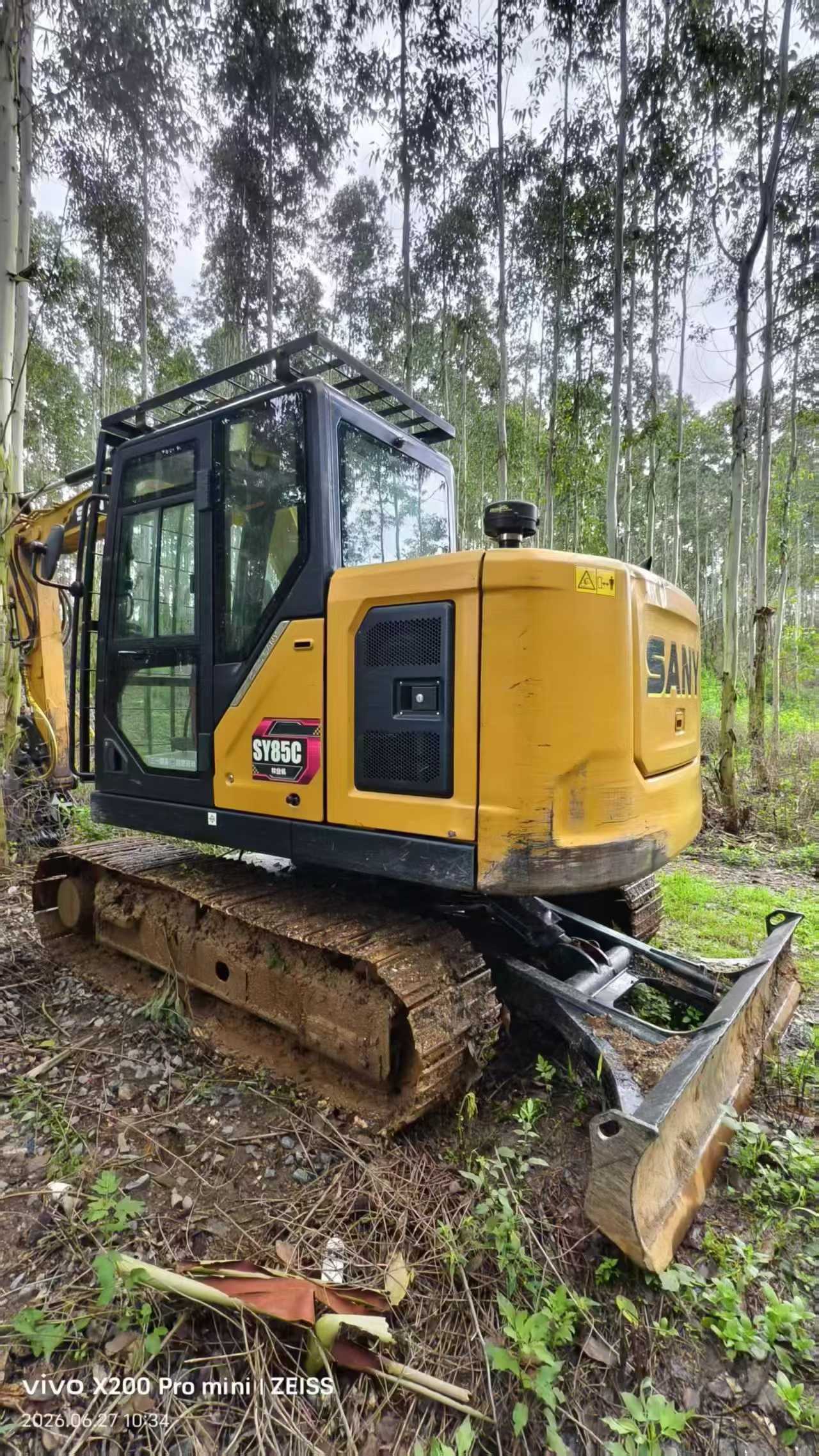 Buy Sany SY85 Used Excavator / 2 Buy Sany SY85 Used Excavator / 2