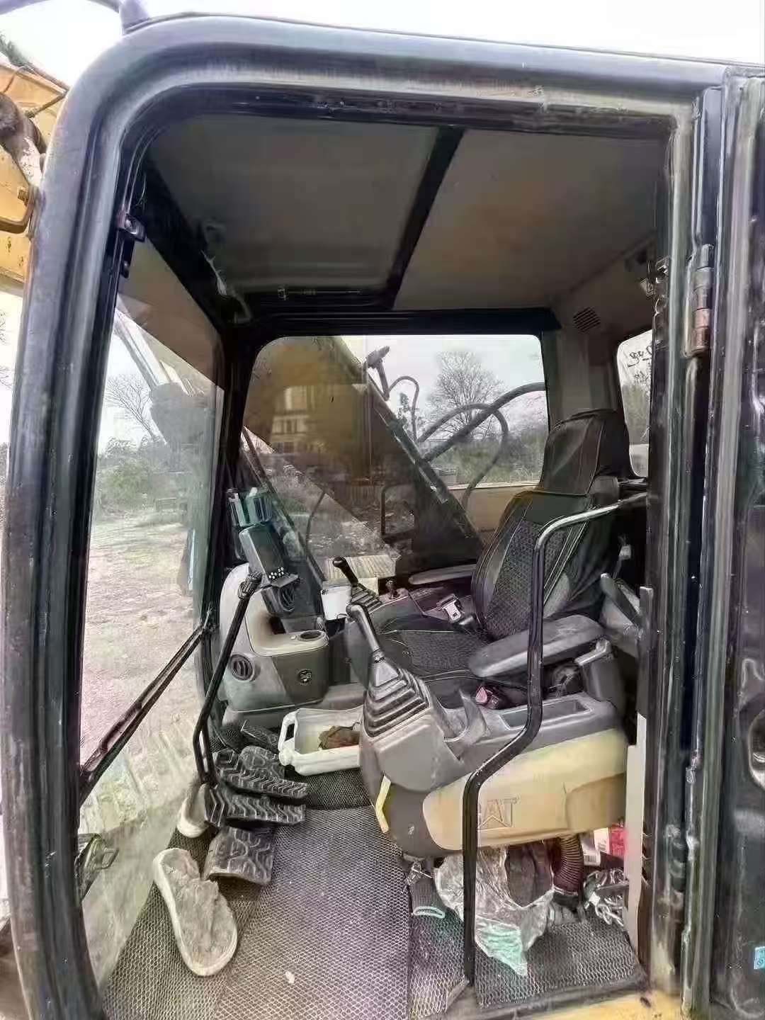 Buy Caterpillar 320D Used Excavator / 3 Buy Caterpillar 320D Used Excavator / 3