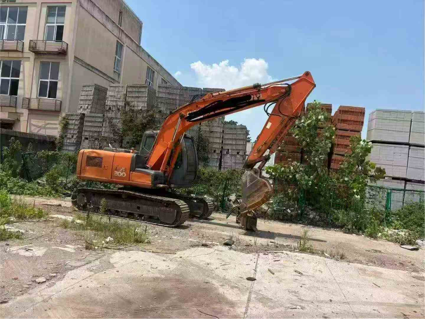 Buy Hitachi EX120-6 Used Excavator / 2 Buy Hitachi EX120-6 Used Excavator / 2