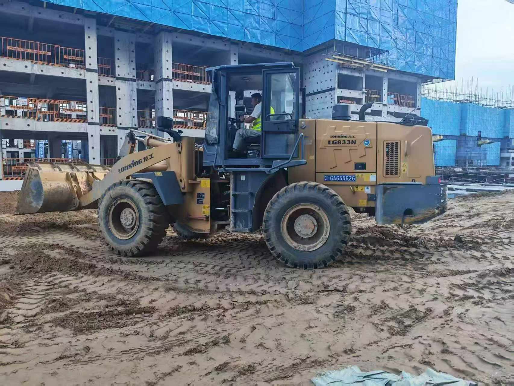 Buy Lonking LG833 Used Loader