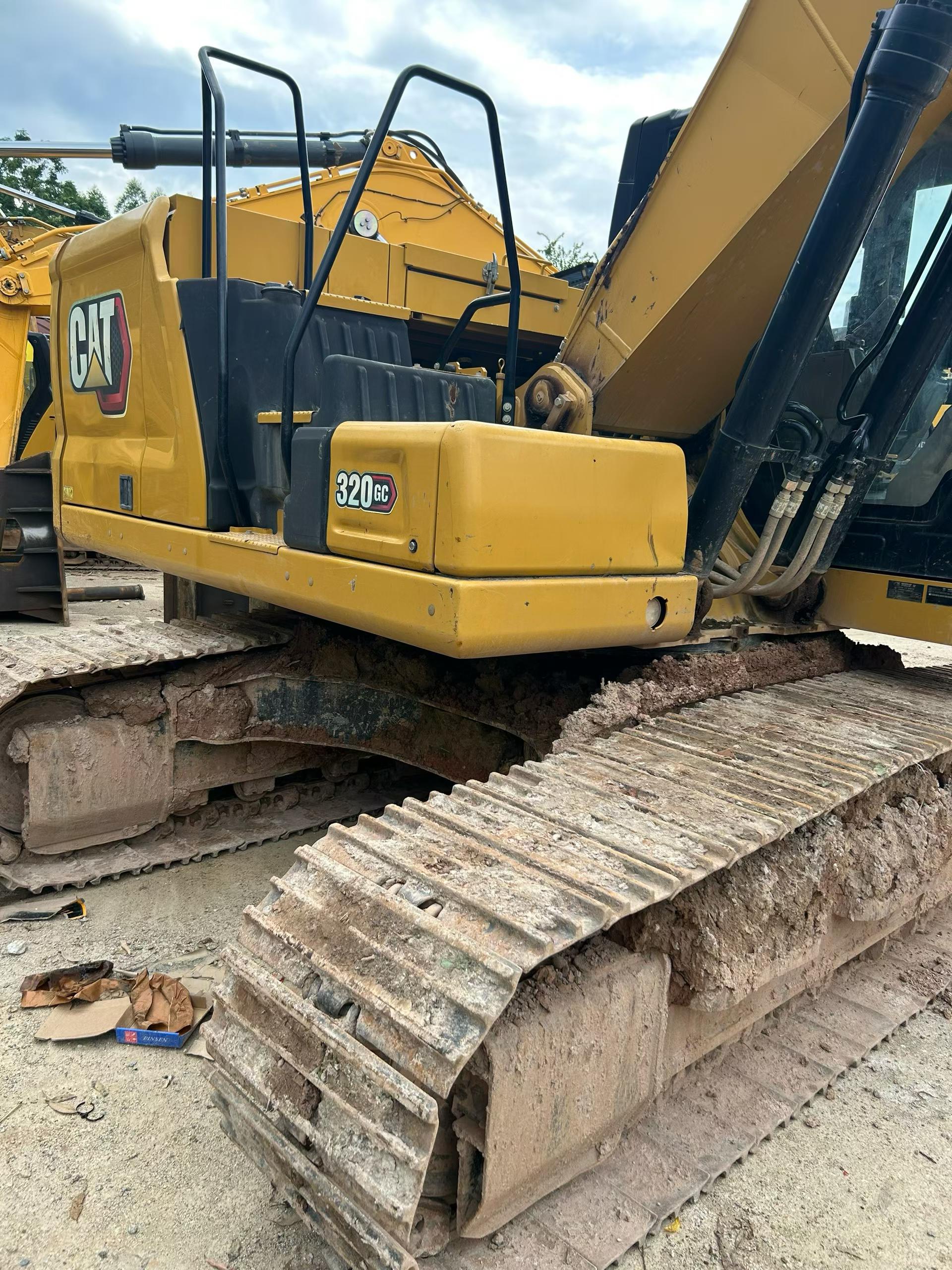 Buy Caterpillar 320GC Used Excavator / 1