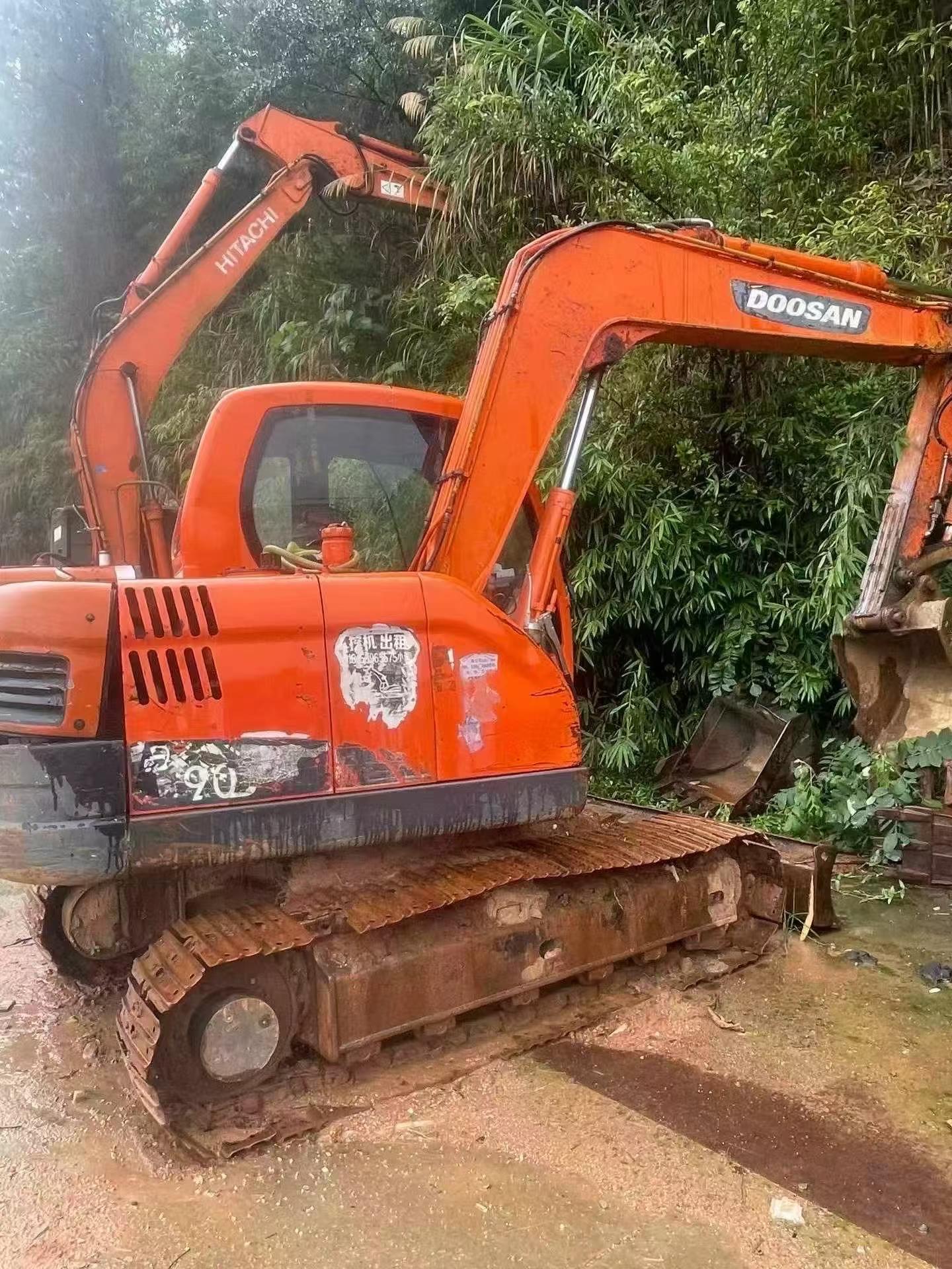 Buy Doosan DX75 Used Excavator / 2 Buy Doosan DX75 Used Excavator / 2