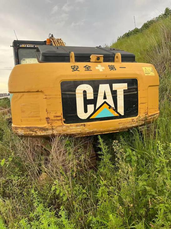 Buy Caterpillar 320D Used Excavator / 1