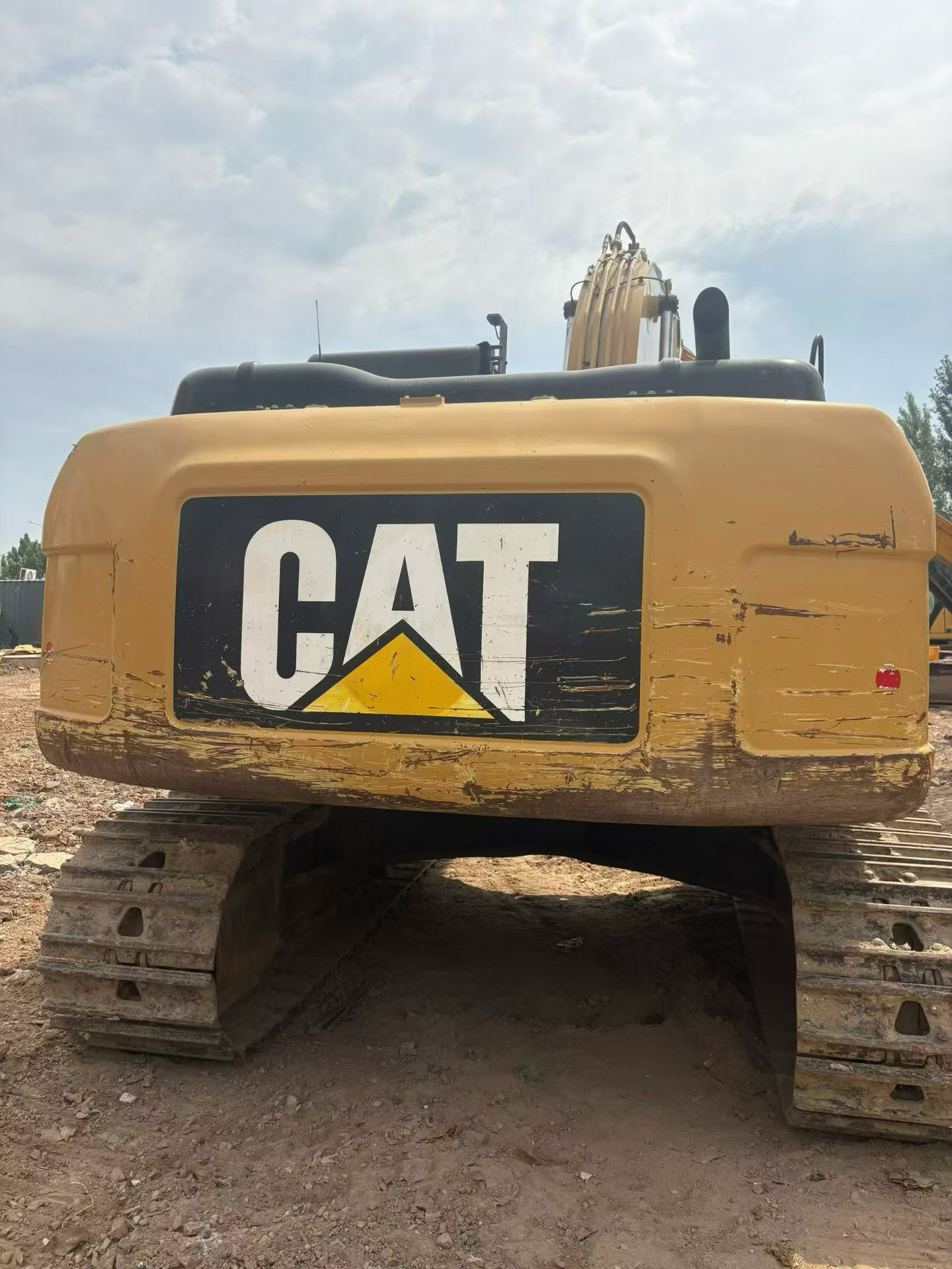 Buy Caterpillar 323D2L Used Excavator / 4 Buy Caterpillar 323D2L Used Excavator / 4