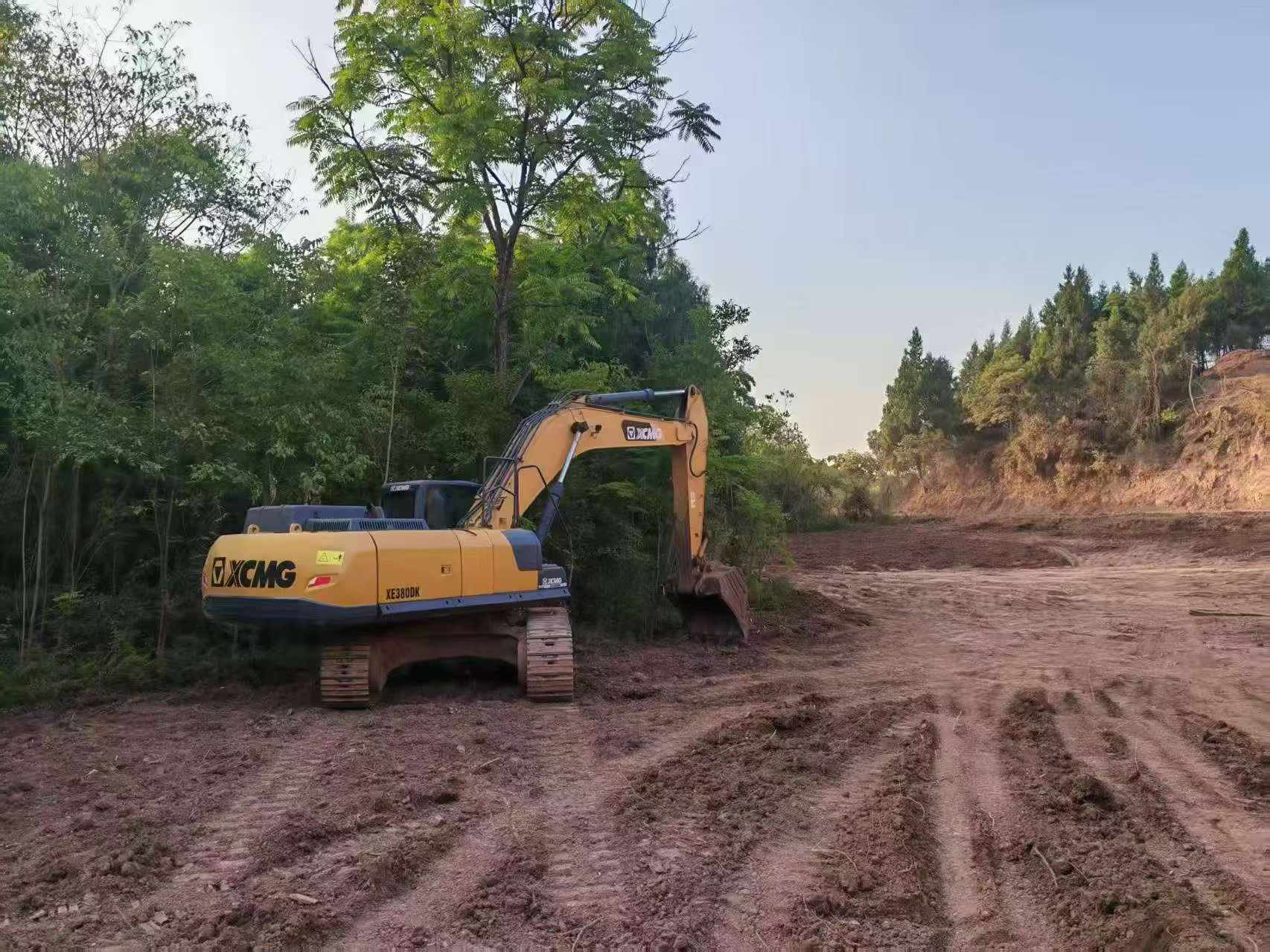 Buy XCMG XE370 Used Excavator / 9 Buy XCMG XE370 Used Excavator / 9