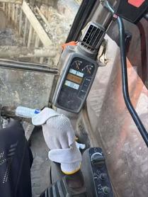 Buy Hitachi ZX200-6 Used Excavator / 9 Buy Hitachi ZX200-6 Used Excavator / 9