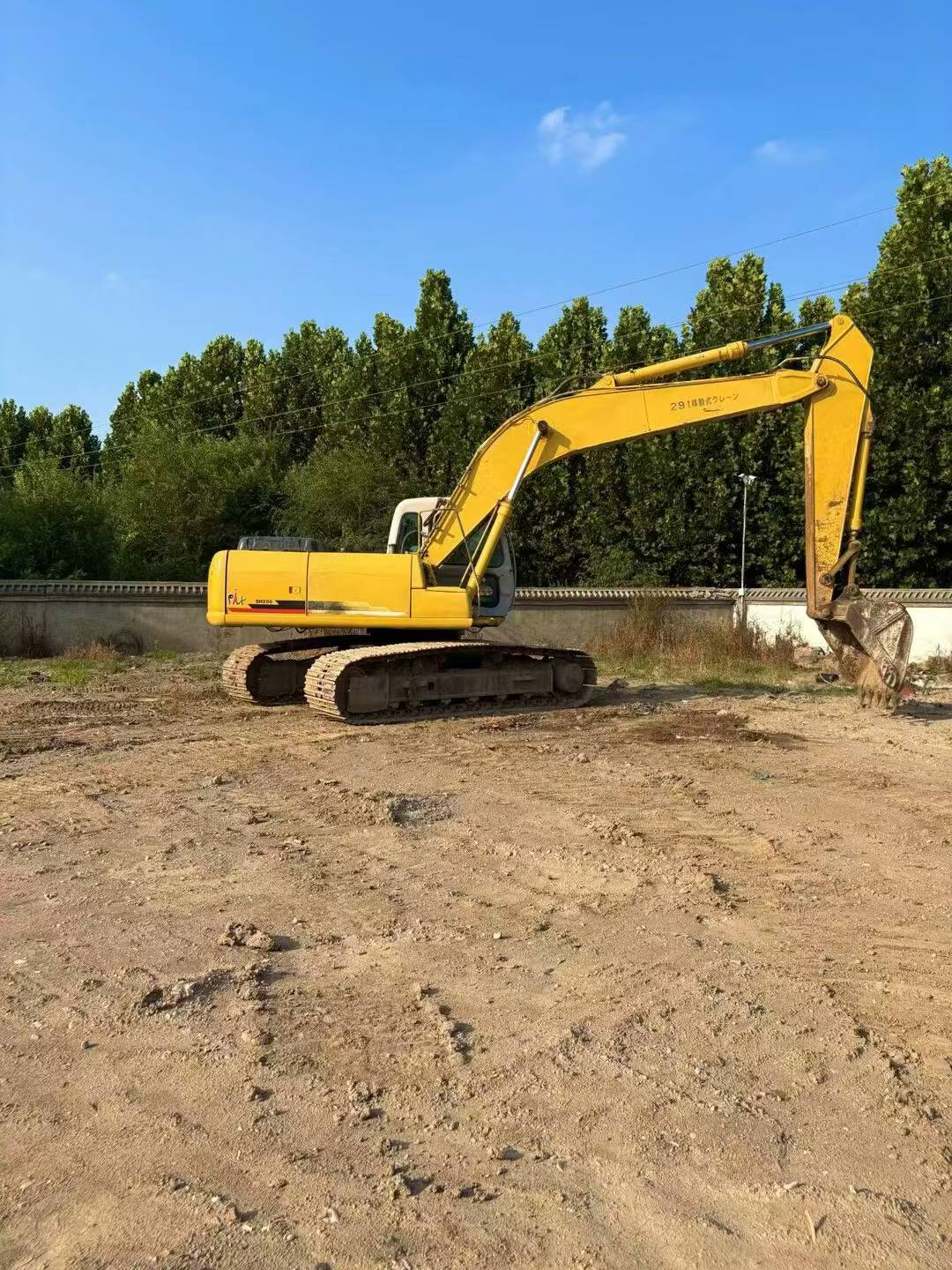 Buy Sumitomo SH200A3 Used Excavator / 9 Buy Sumitomo SH200A3 Used Excavator / 9