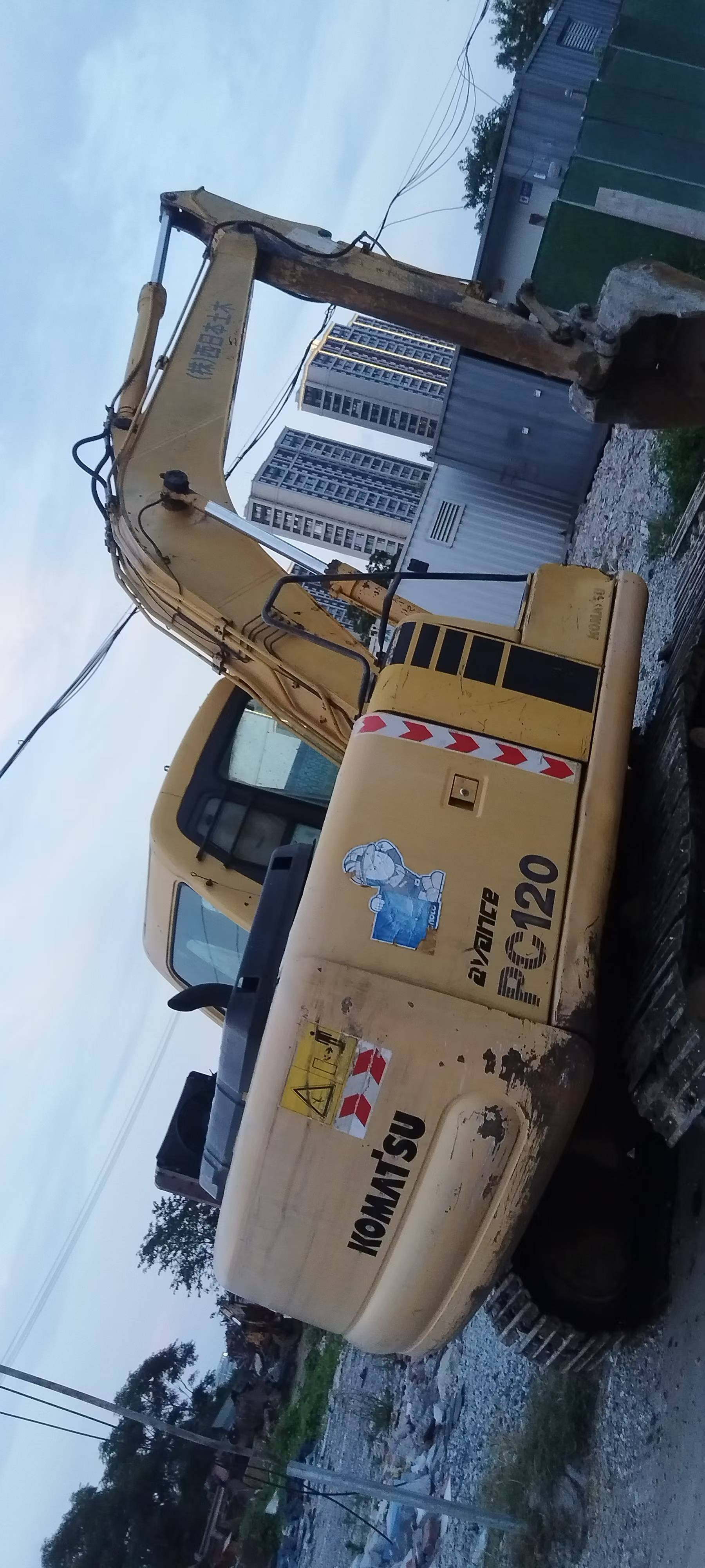 Buy Komatsu PC120-6 Used Excavator / 5 Buy Komatsu PC120-6 Used Excavator / 5