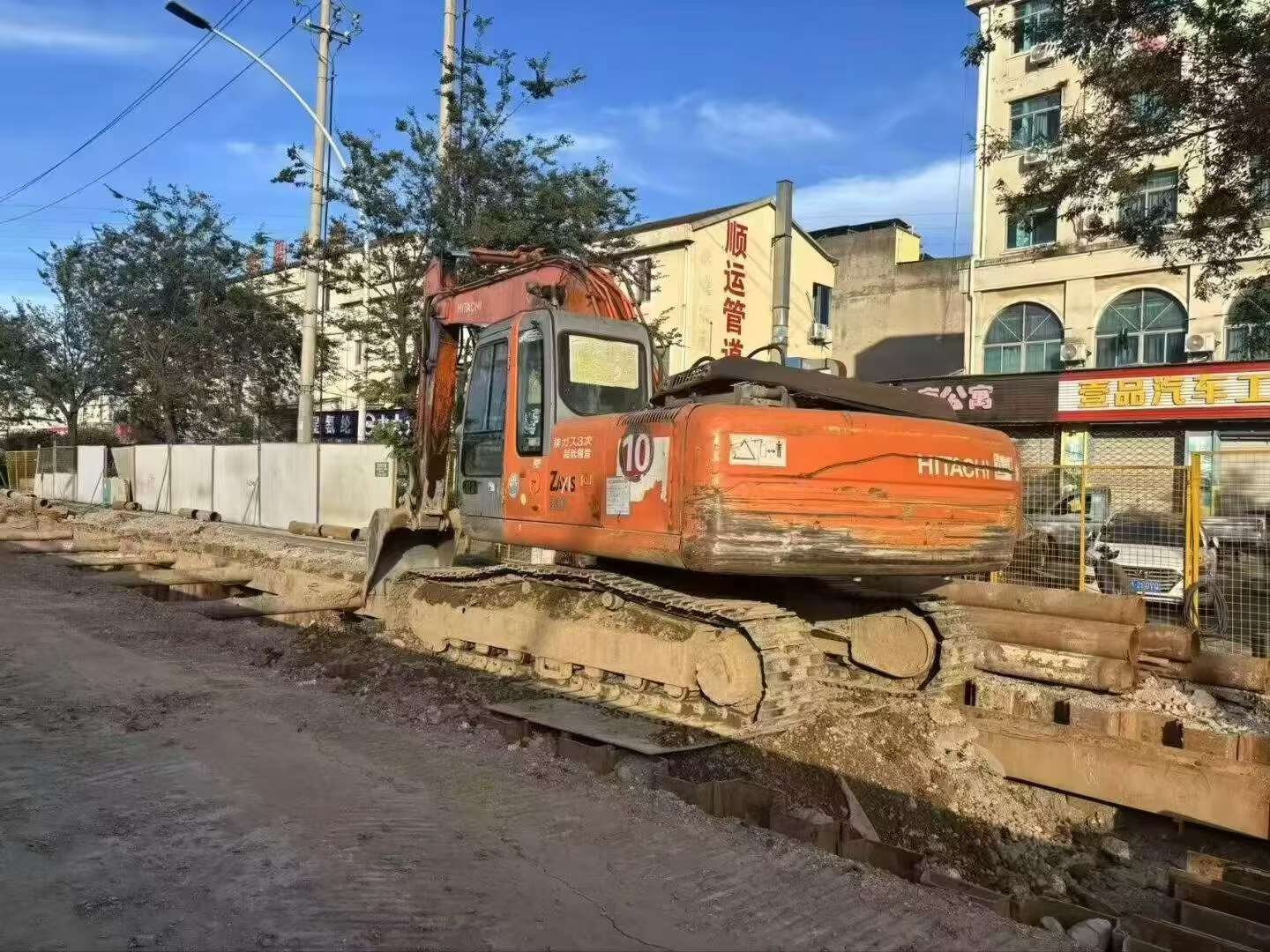 Buy Hitachi ZX200-6 Used Excavator / 2 Buy Hitachi ZX200-6 Used Excavator / 2