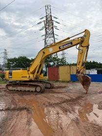 Buy Komatsu PC200-7 Used Excavator / 2 Buy Komatsu PC200-7 Used Excavator / 2