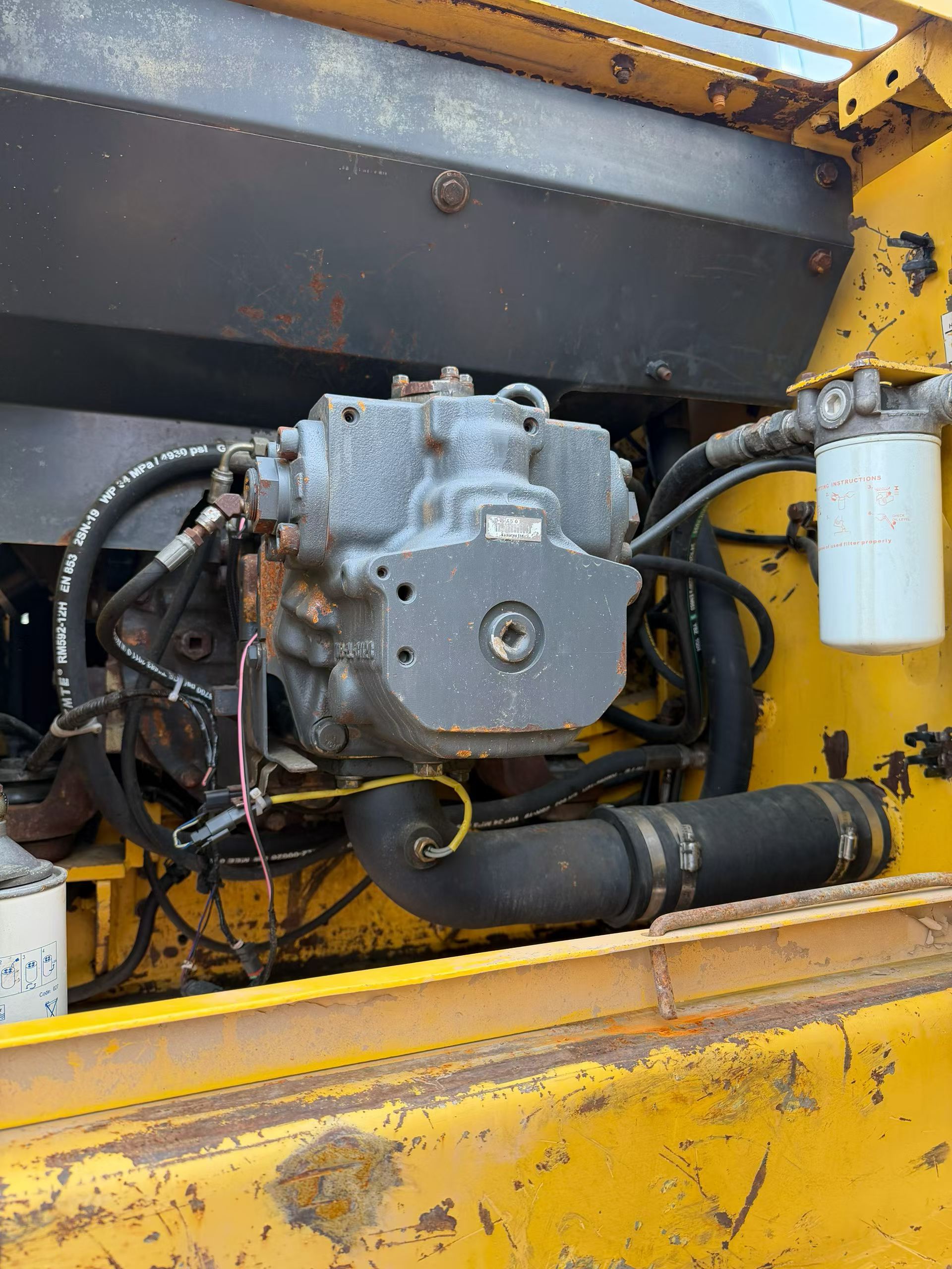 Buy Komatsu PC200-7 Used Excavator / 6 Buy Komatsu PC200-7 Used Excavator / 6