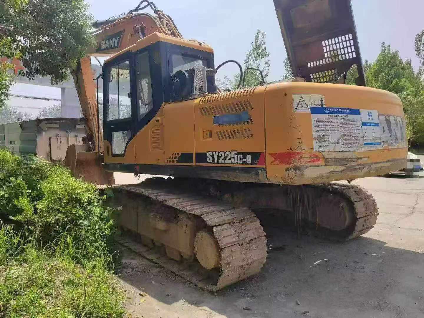 Buy Sany SY215C Used Excavator / 3 Buy Sany SY215C Used Excavator / 3