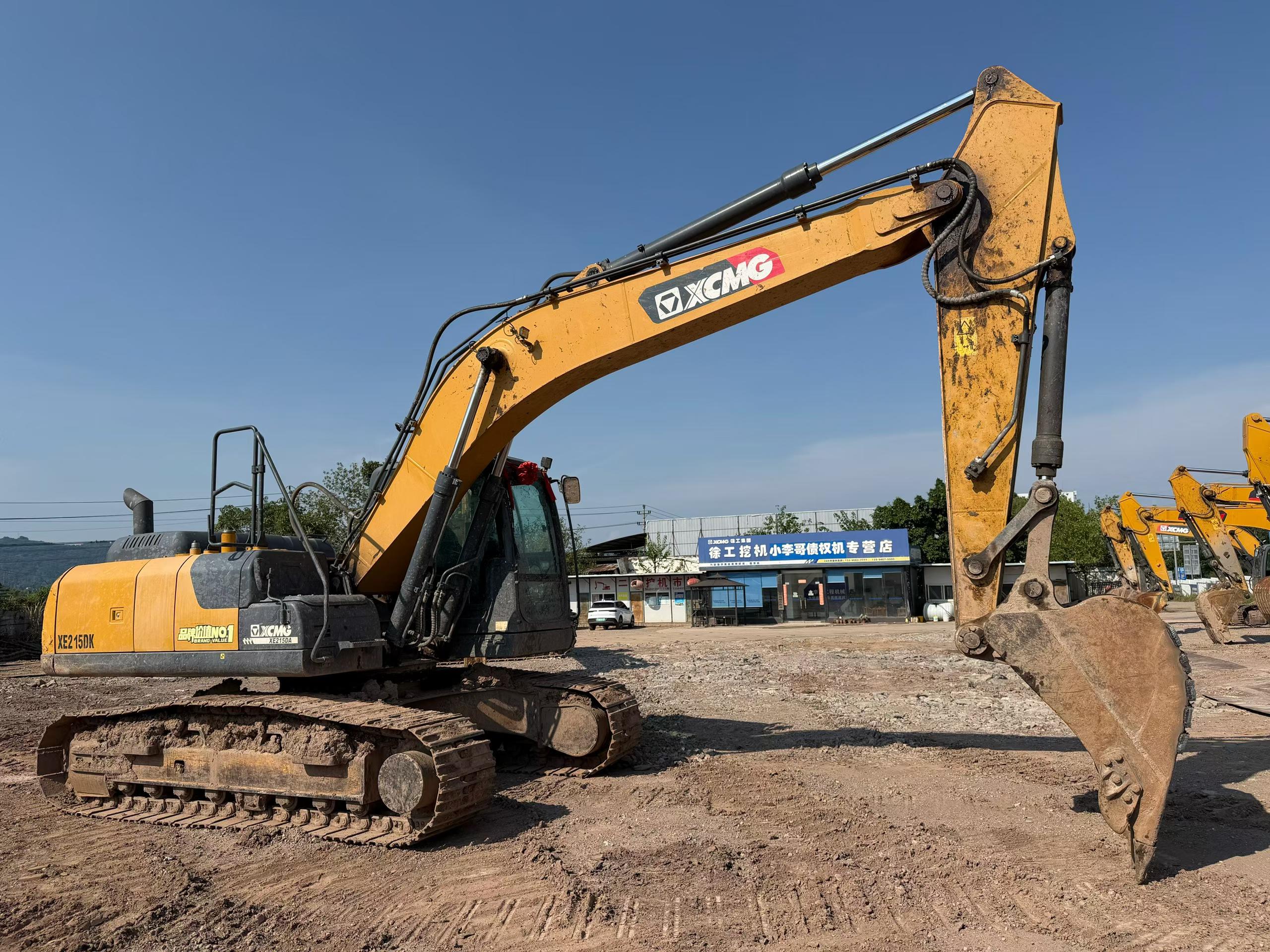 Buy XCMG XE215DA Used Excavator / 1