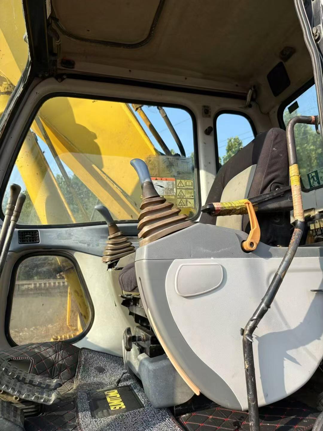 Buy Sumitomo SH200A3 Used Excavator / 5 Buy Sumitomo SH200A3 Used Excavator / 5