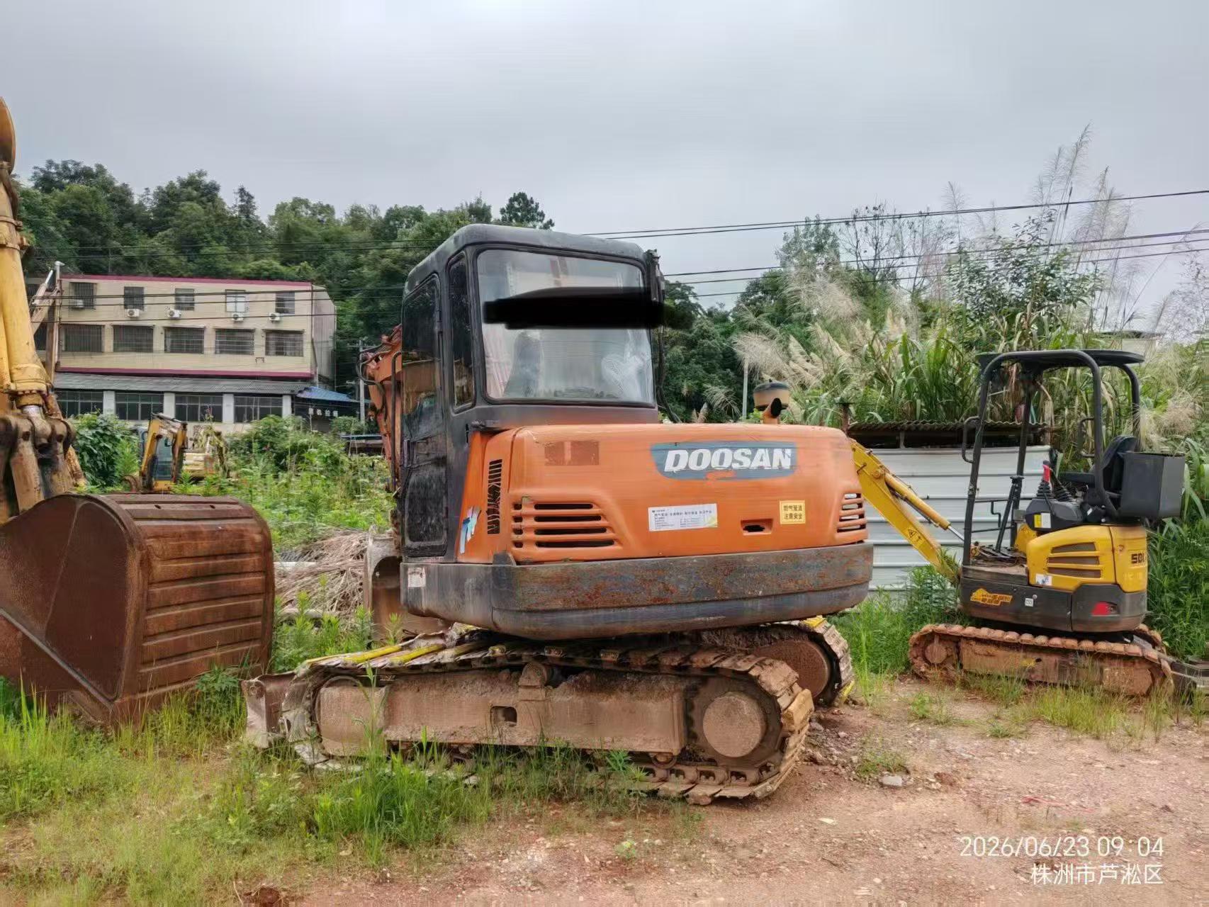 Buy Doosan DH55 Used Excavator / 5 Buy Doosan DH55 Used Excavator / 5