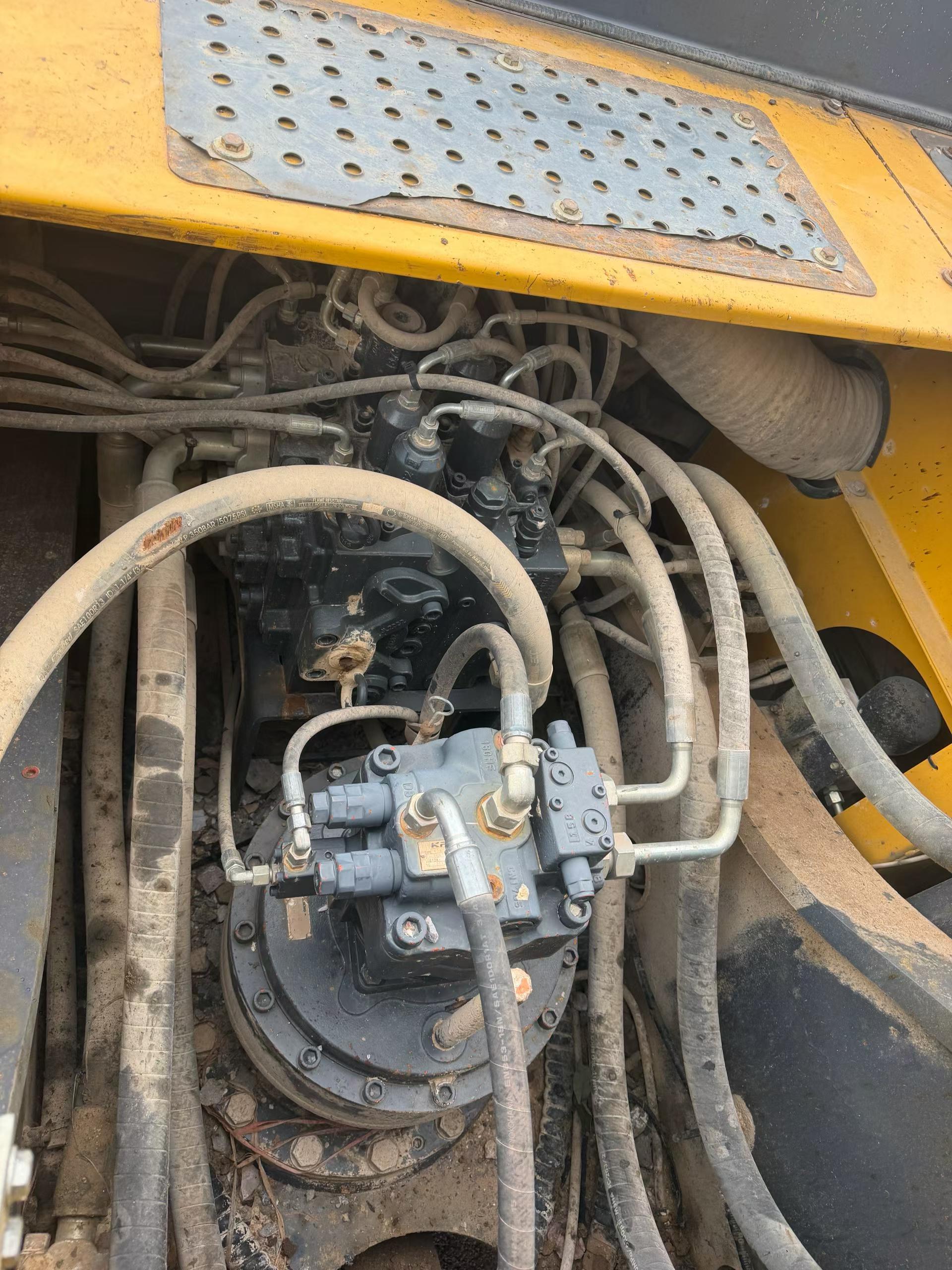Buy XCMG XE380DK Used Excavator / 4 Buy XCMG XE380DK Used Excavator / 4