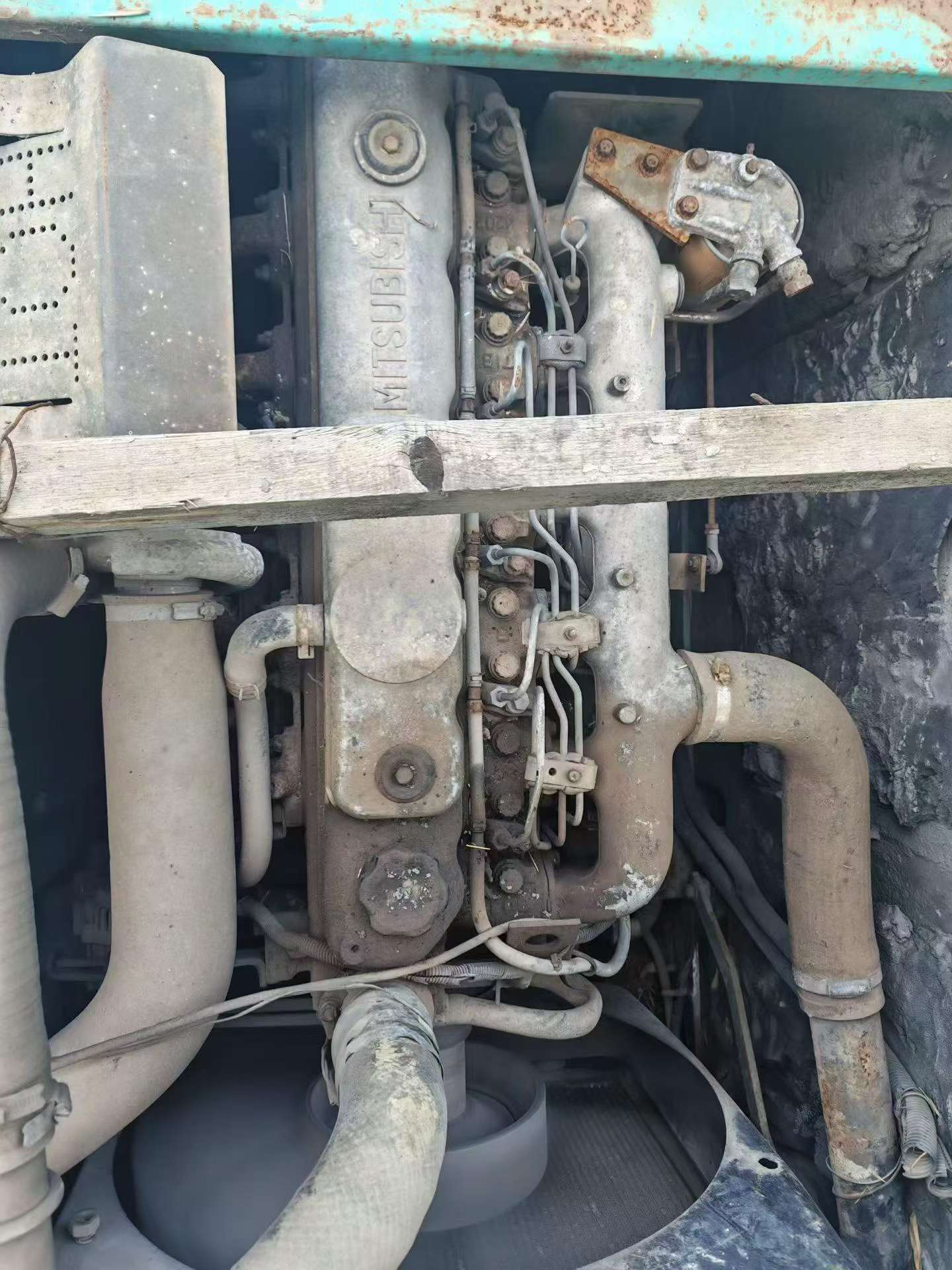 Buy Kobelco SK210-6 Used Excavator / 8 Buy Kobelco SK210-6 Used Excavator / 8